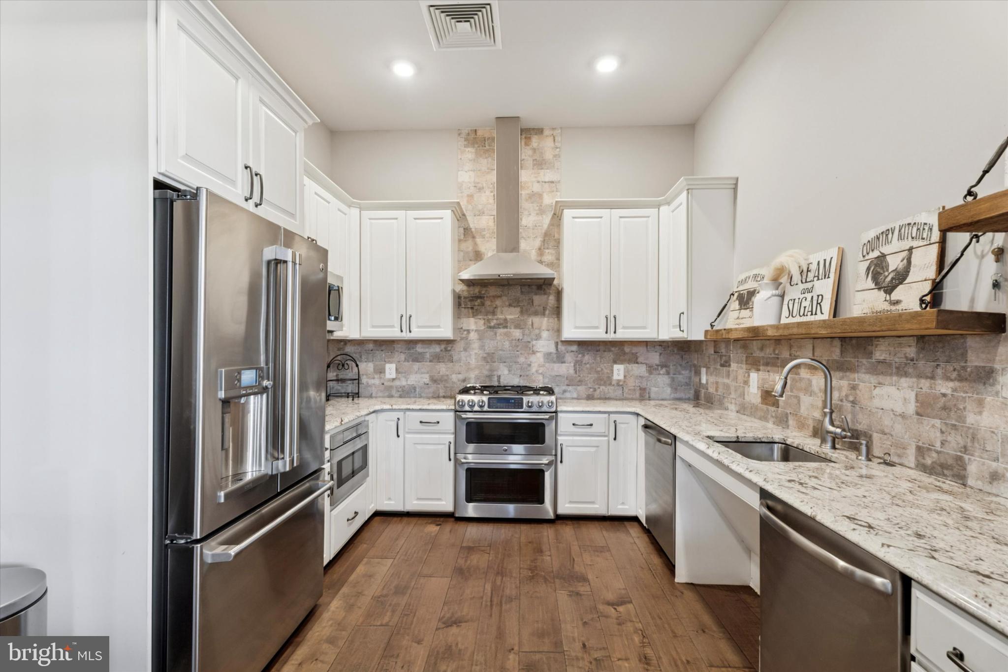 SPRING OAK - Residential