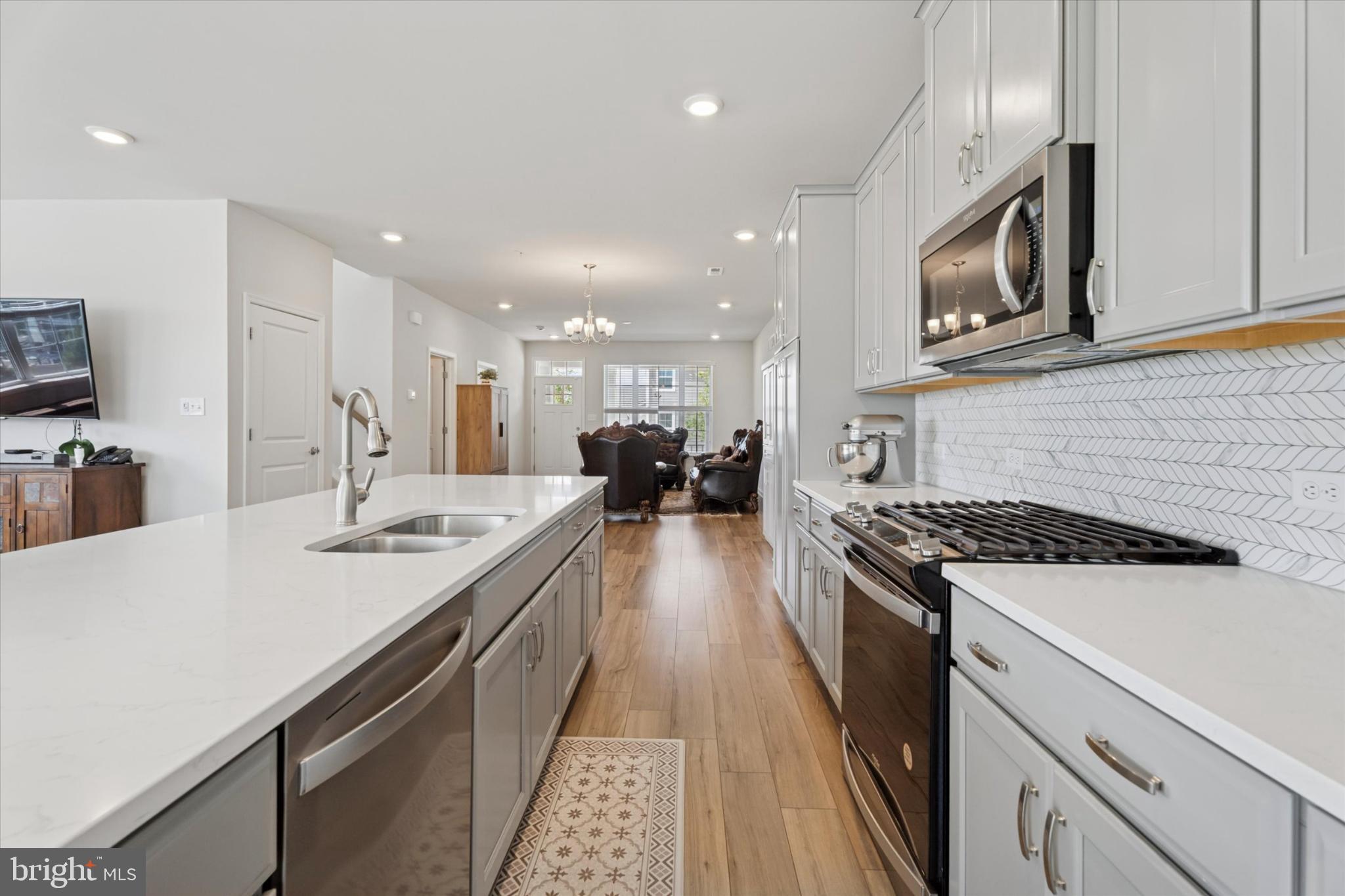 SPRING OAK - Residential