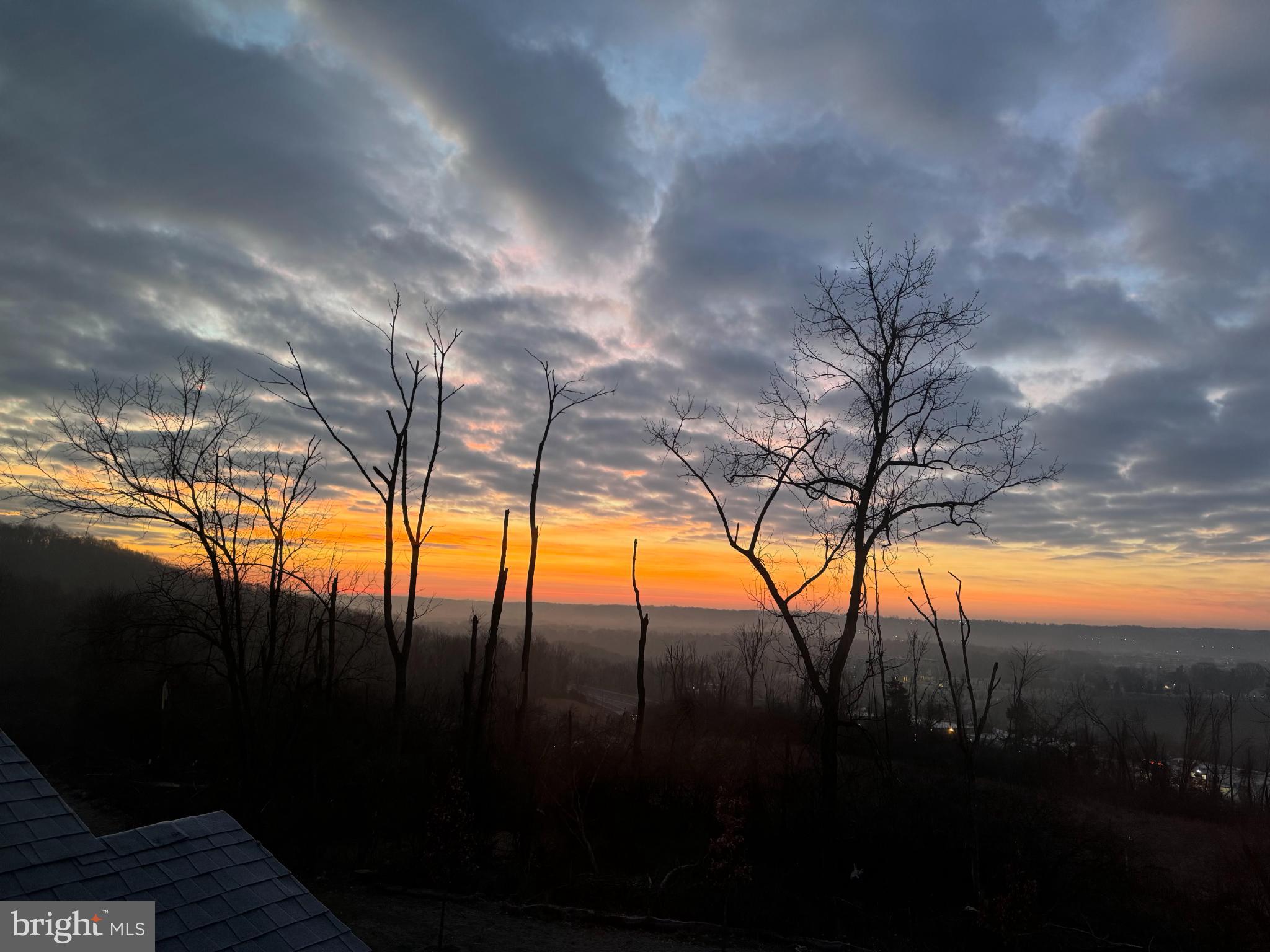 SPRING OAK - Residential