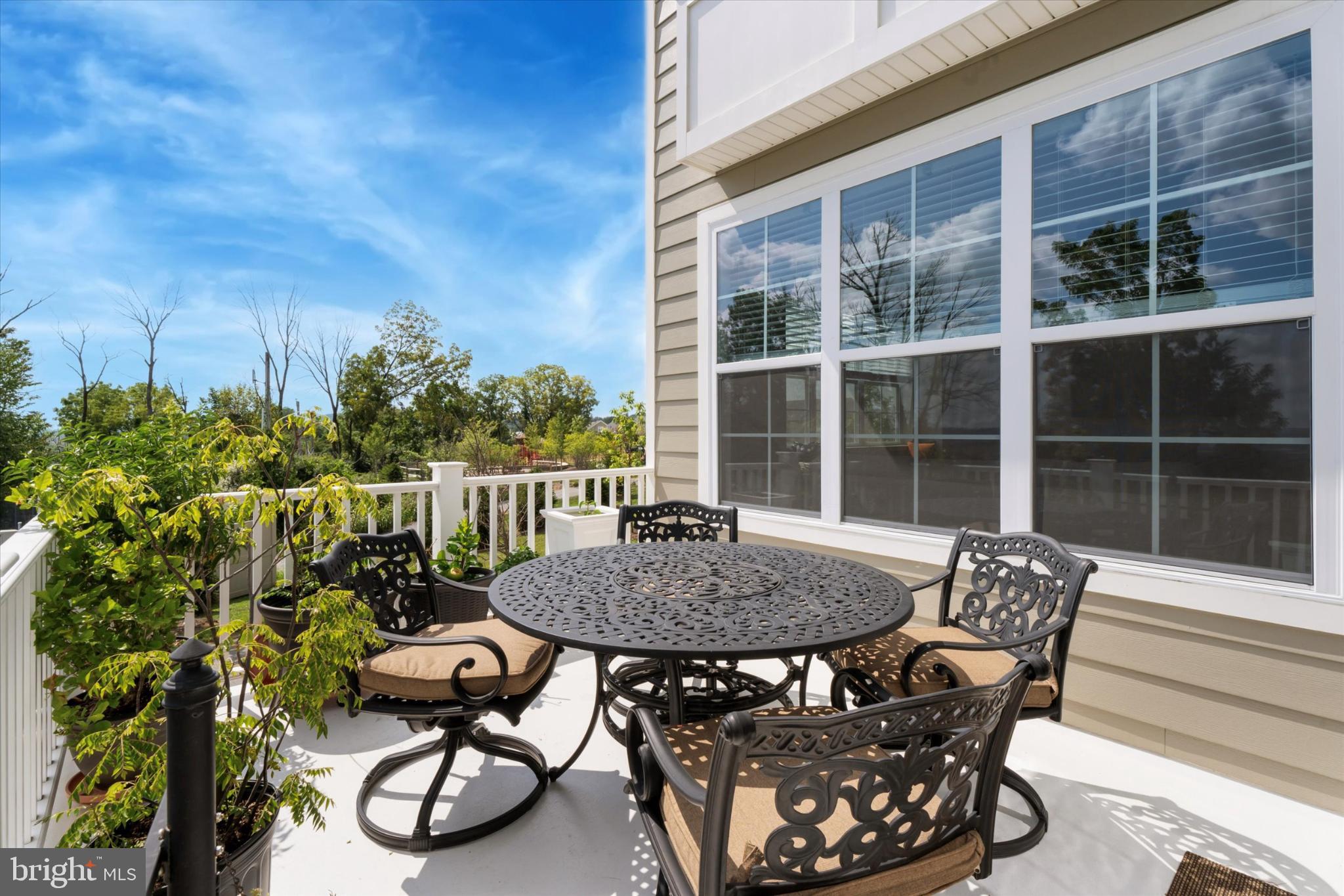 SPRING OAK - Residential