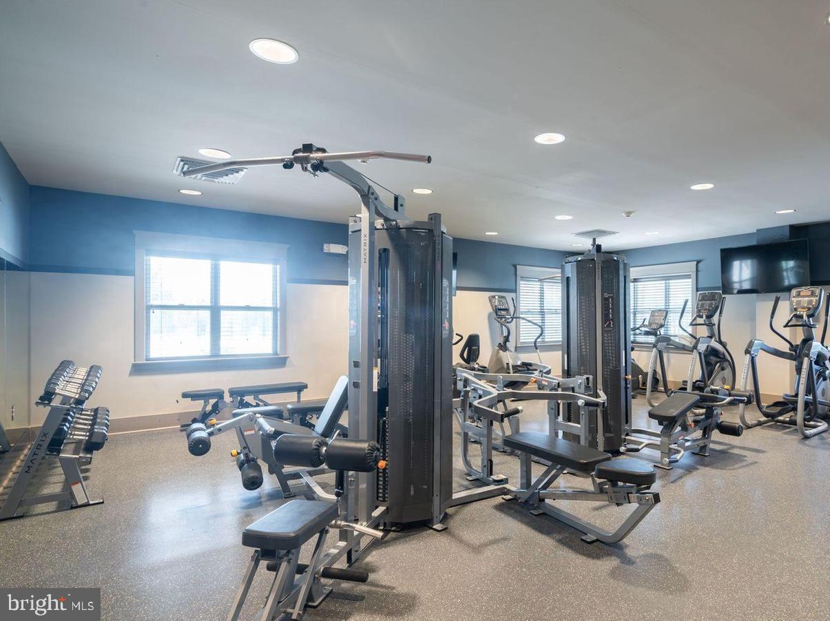 SPRING OAK - Residential