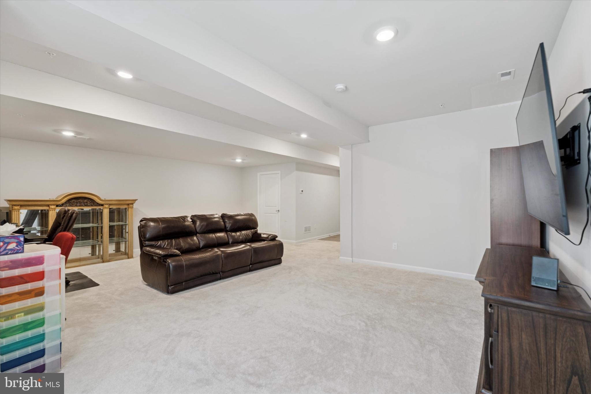 SPRING OAK - Residential