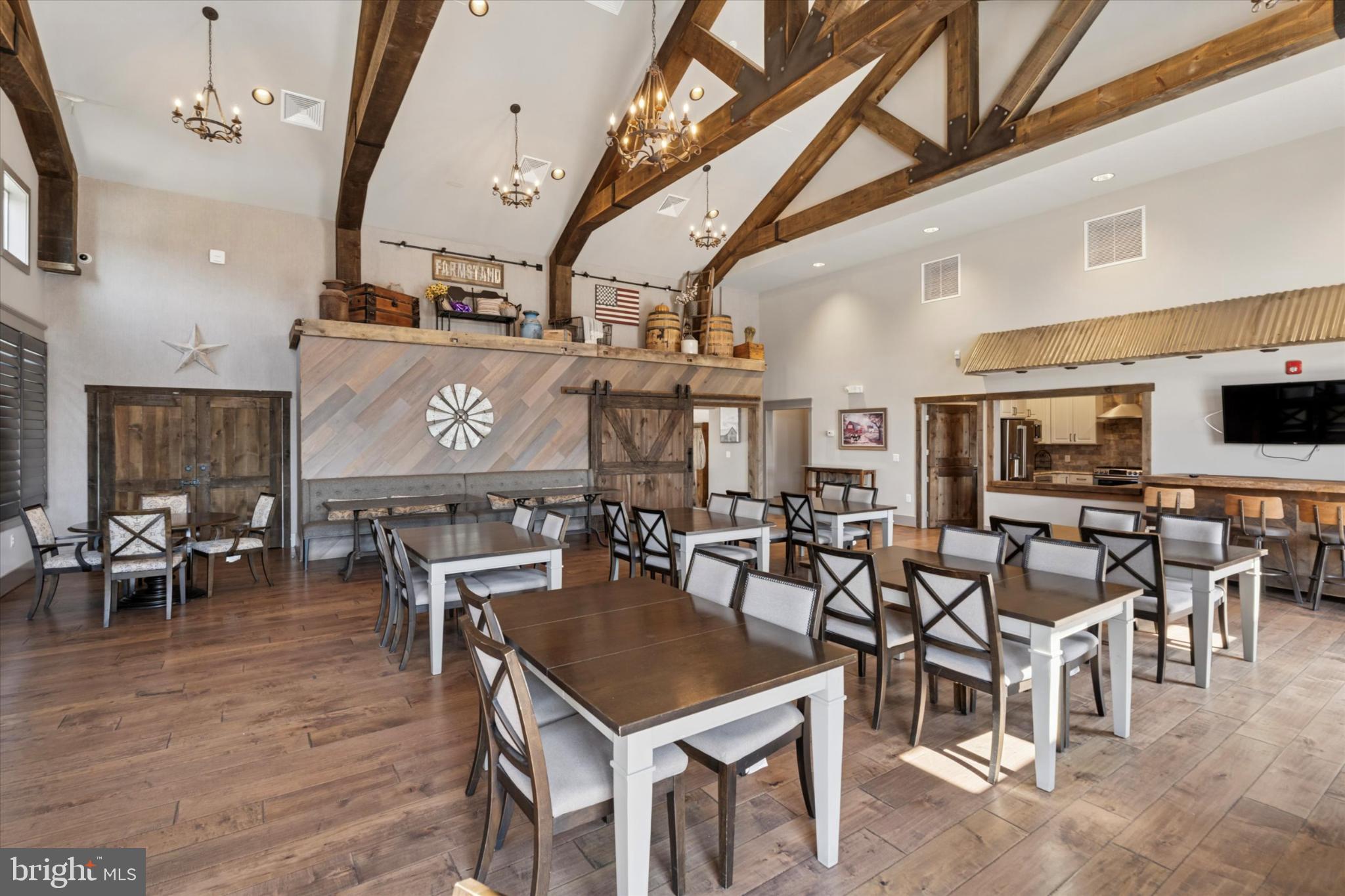 SPRING OAK - Residential