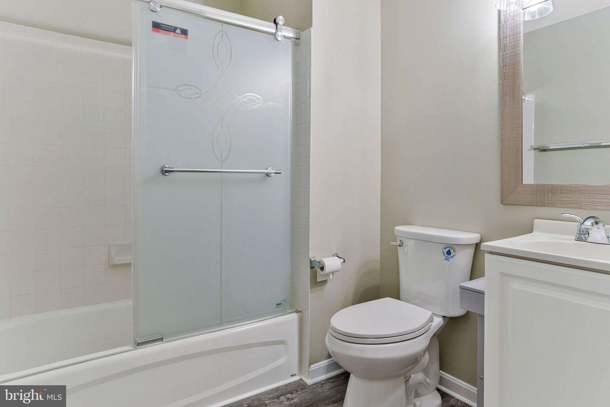 STRAWBERRY HILL EST SUB - Residential