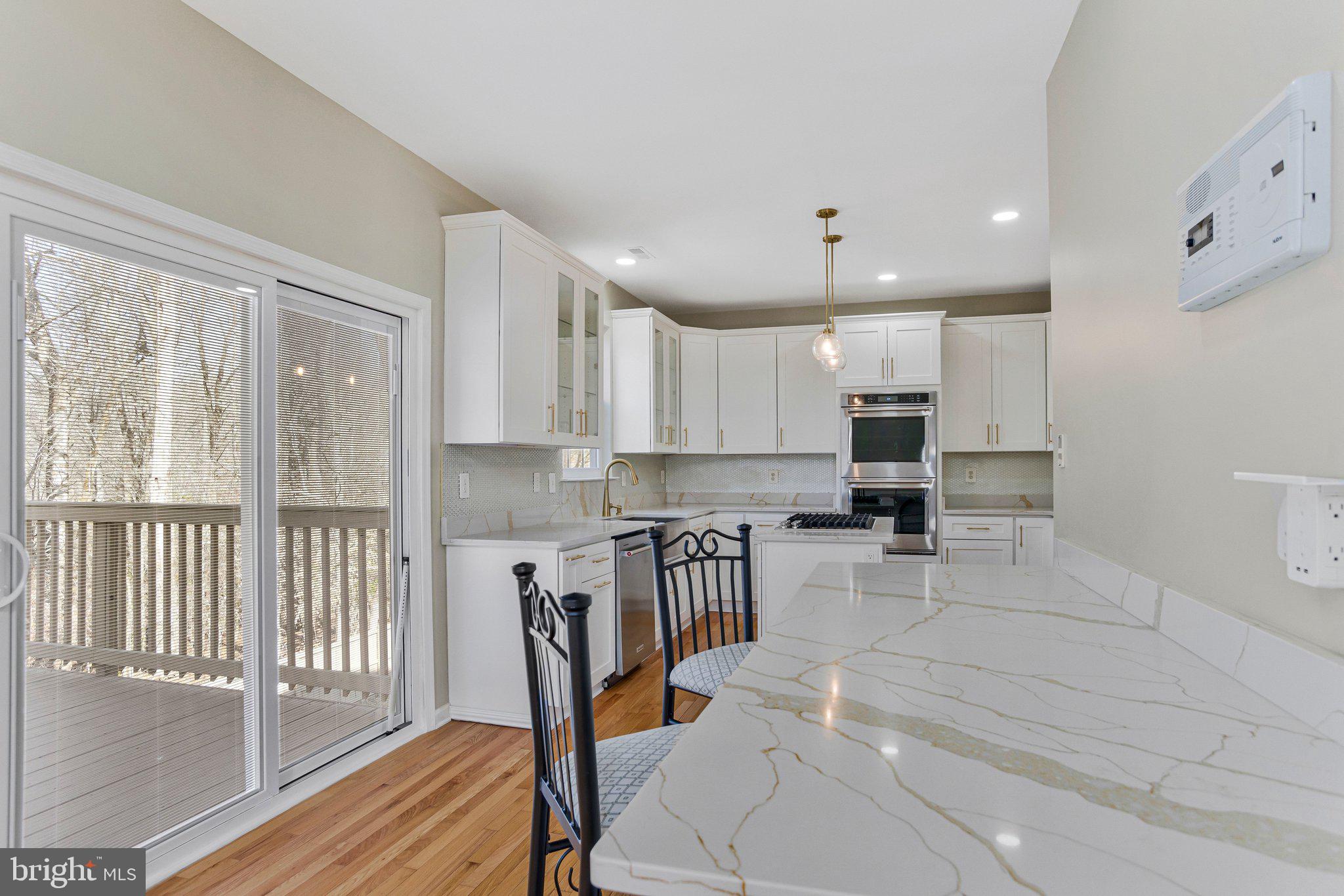 STRAWBERRY HILL EST SUB - Residential