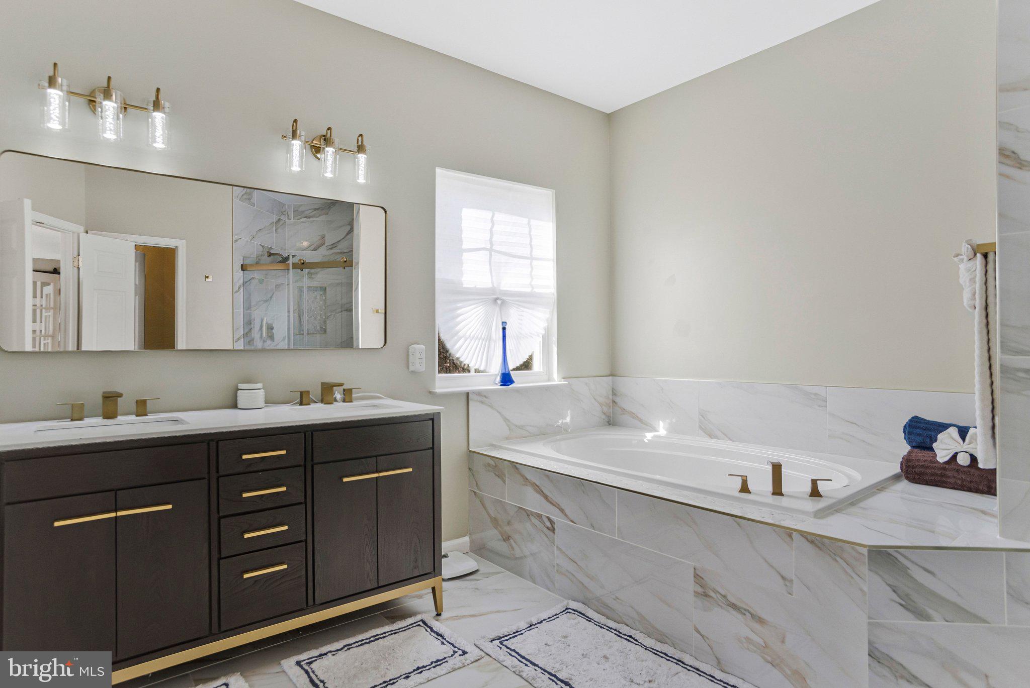 STRAWBERRY HILL EST SUB - Residential