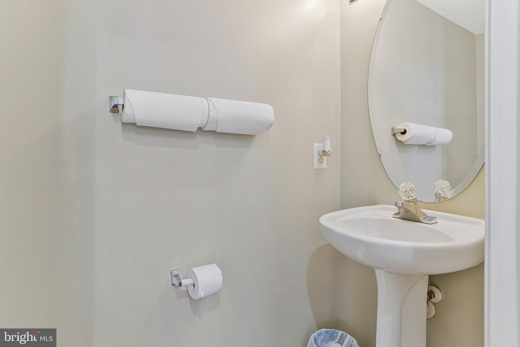 STRAWBERRY HILL EST SUB - Residential