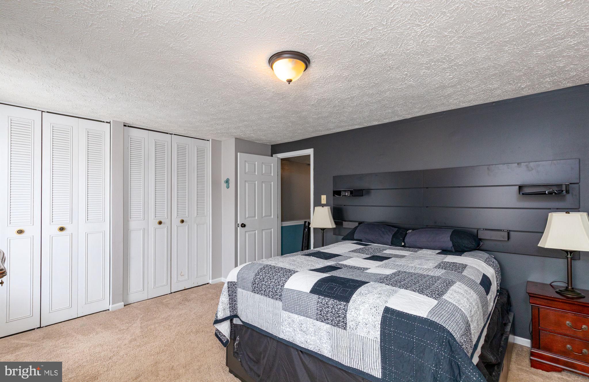 VILLAGE OF THOMAS RUN - Residential