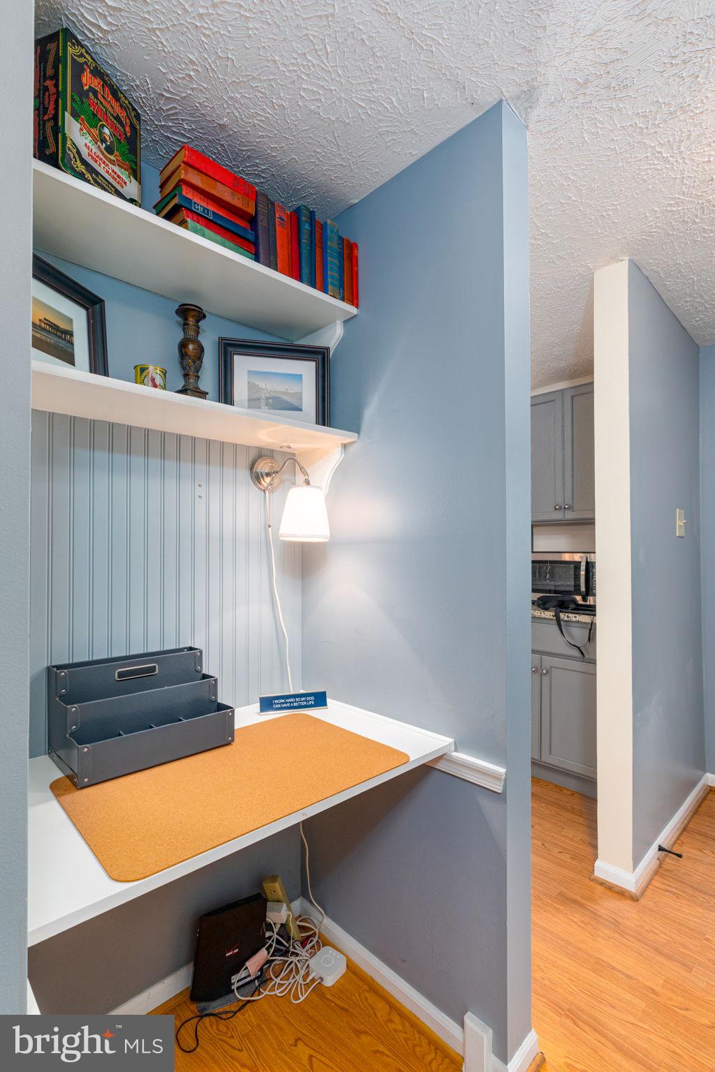 VILLAGE OF THOMAS RUN - Residential