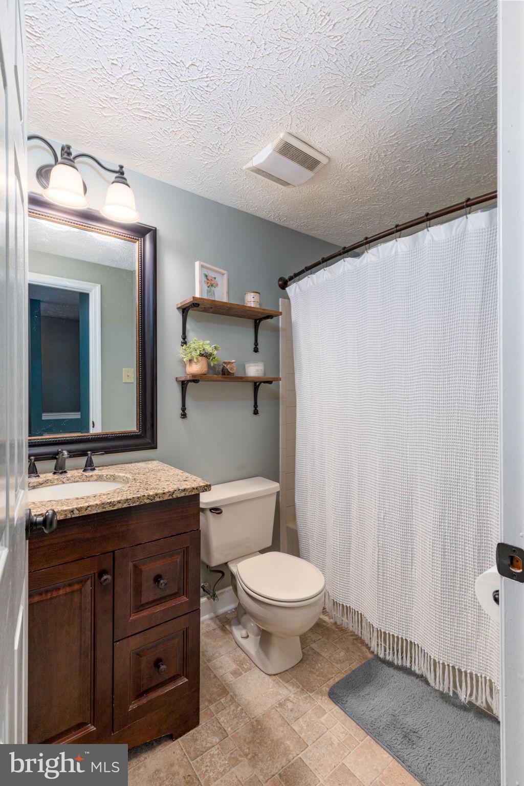 VILLAGE OF THOMAS RUN - Residential