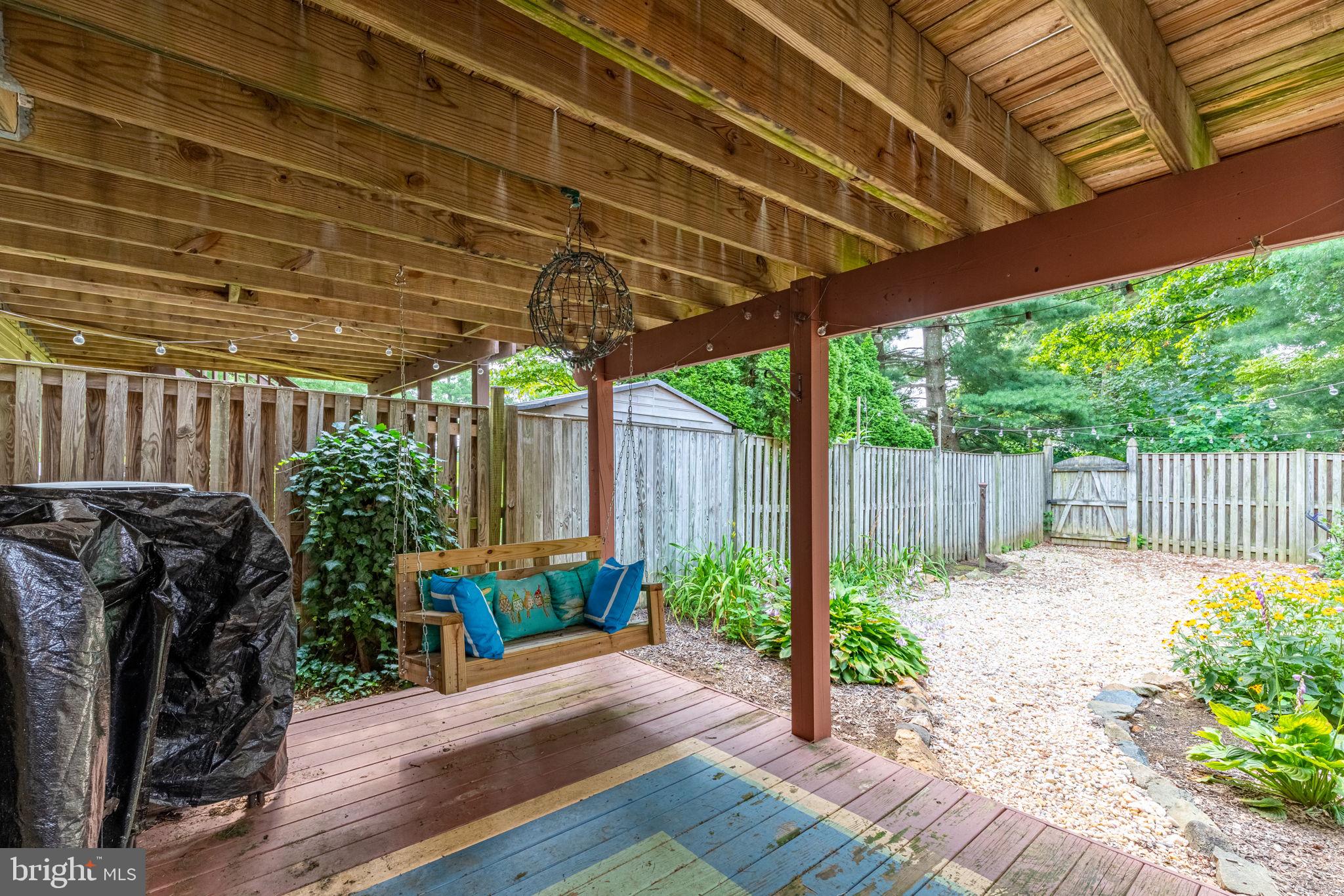 VILLAGE OF THOMAS RUN - Residential