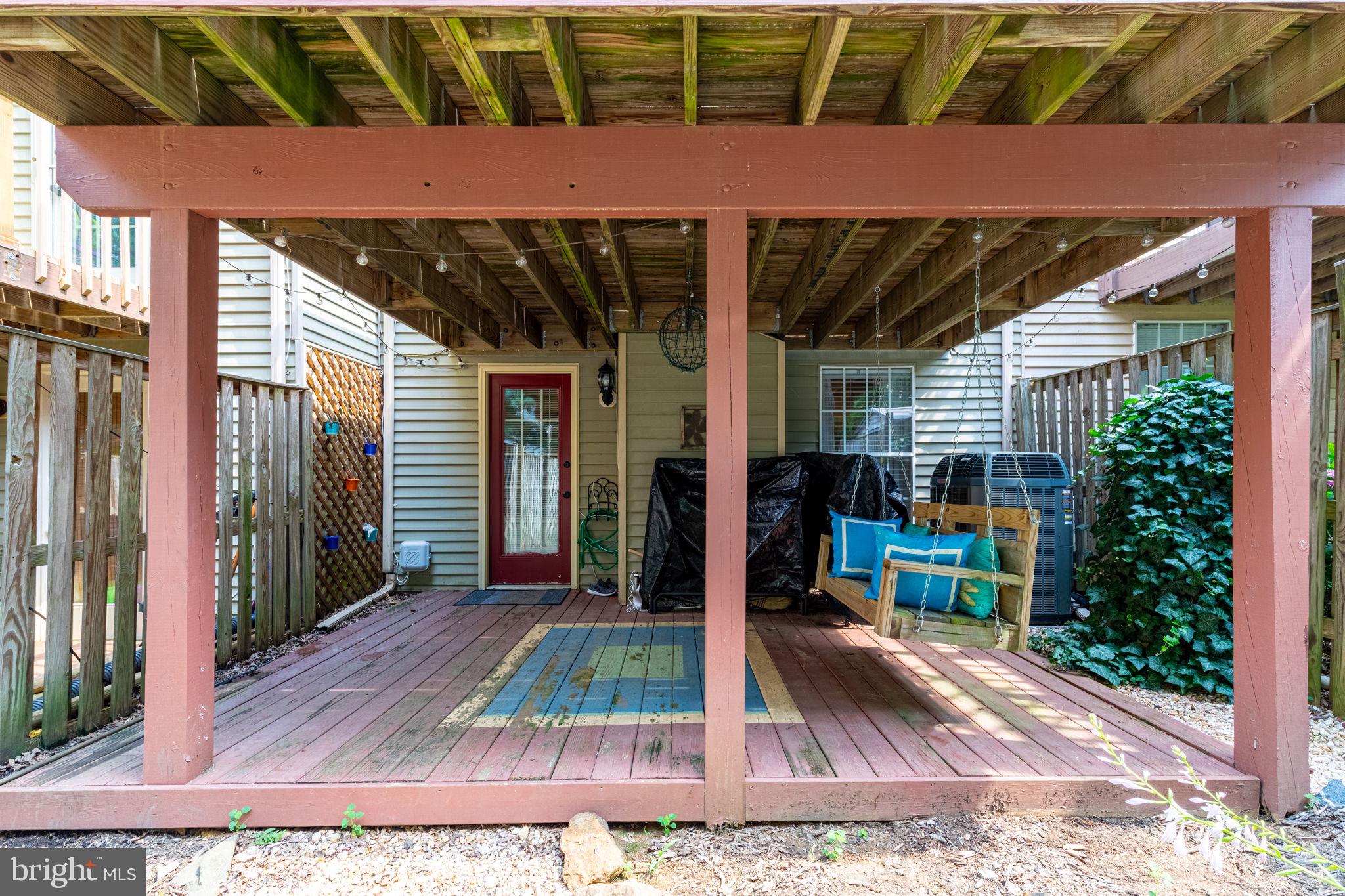 VILLAGE OF THOMAS RUN - Residential