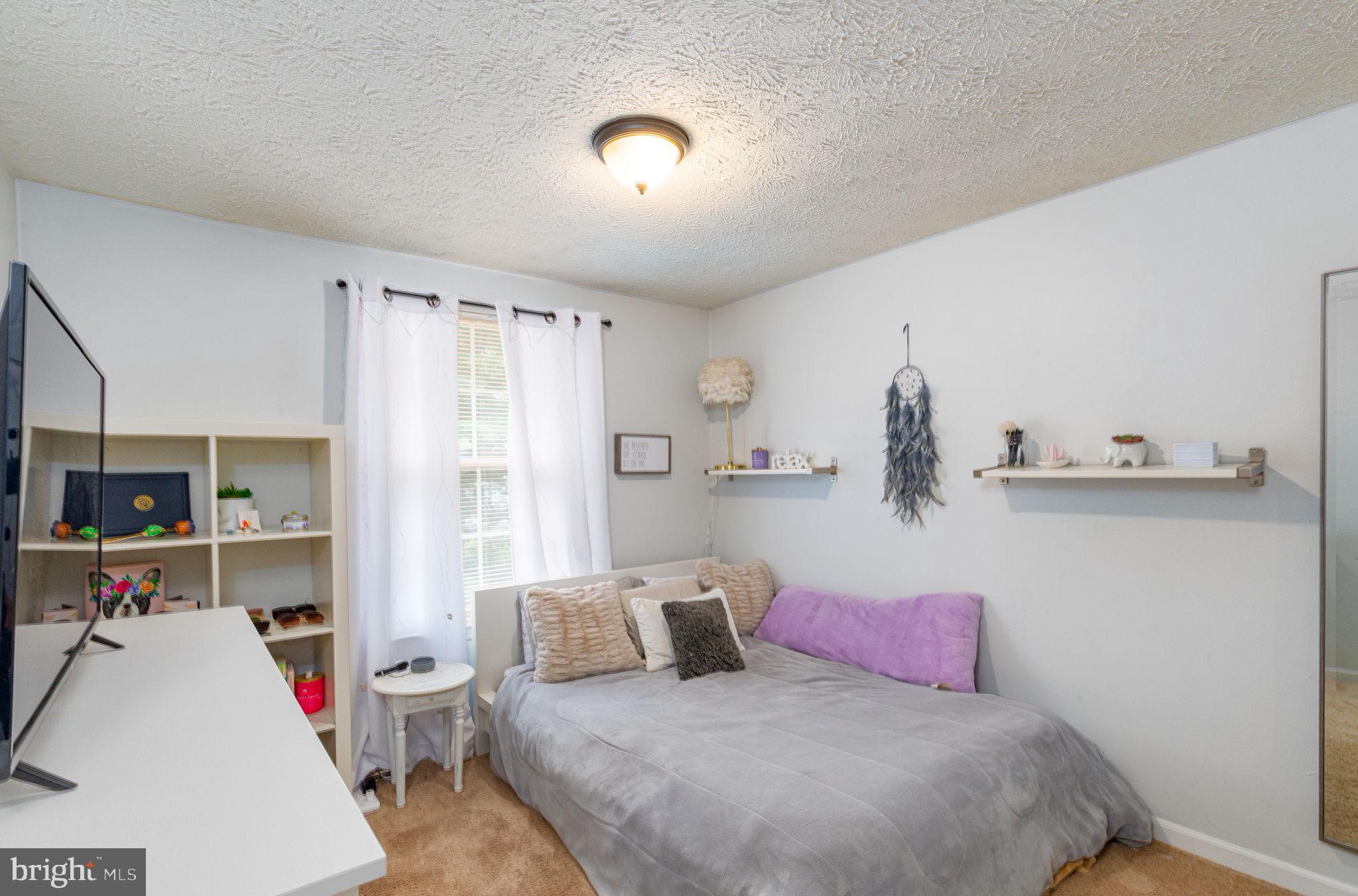 VILLAGE OF THOMAS RUN - Residential