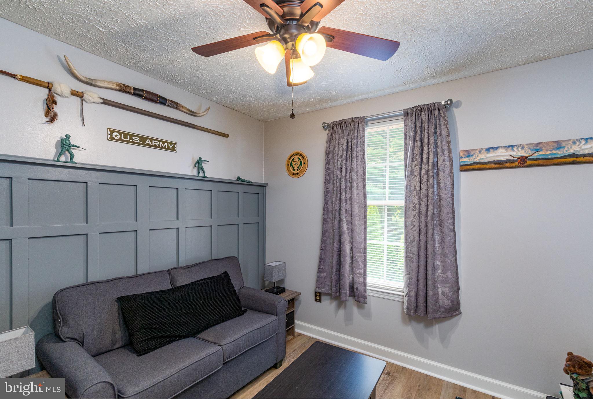 VILLAGE OF THOMAS RUN - Residential