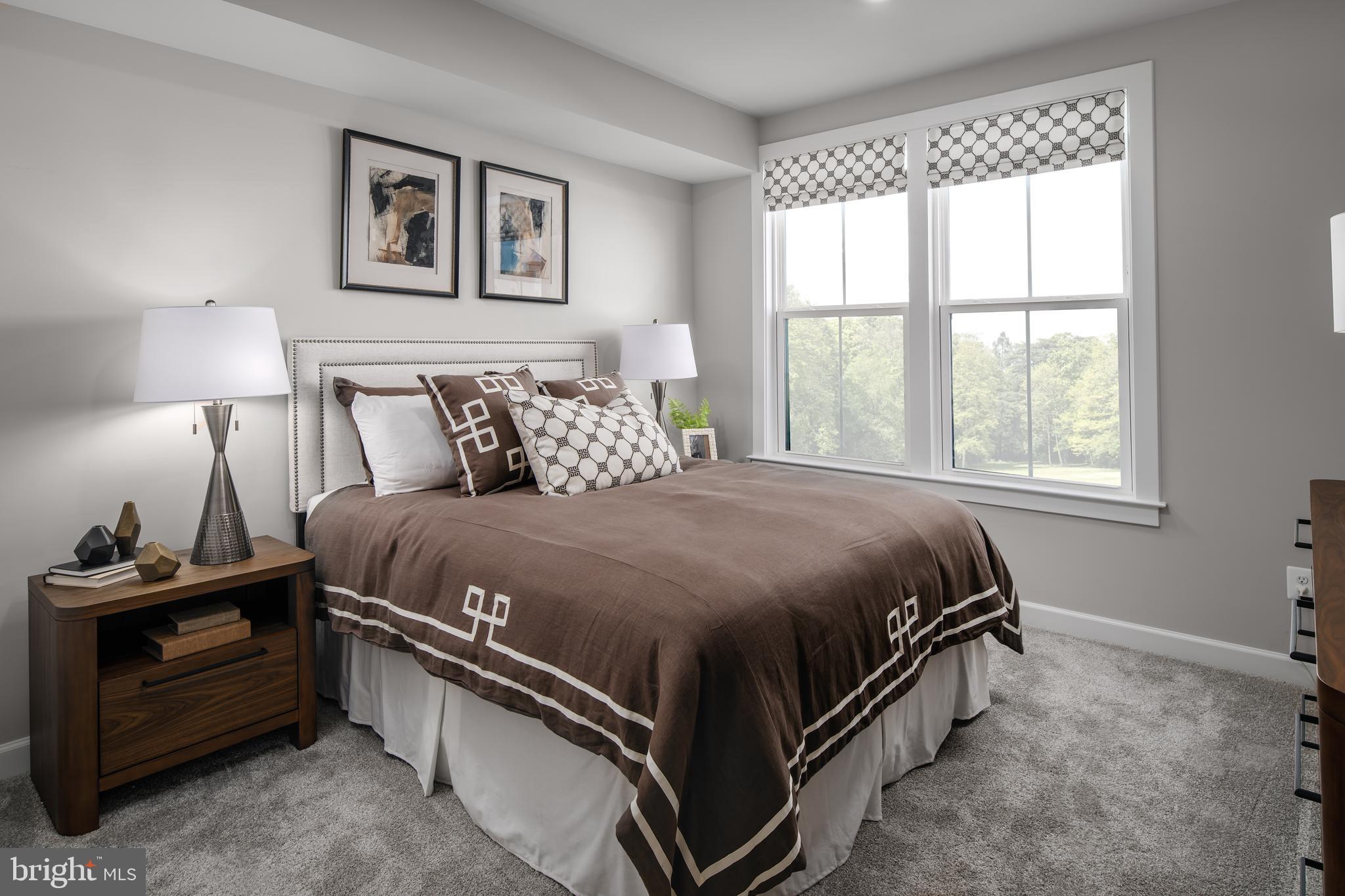 ASHBURN STATION - Residential