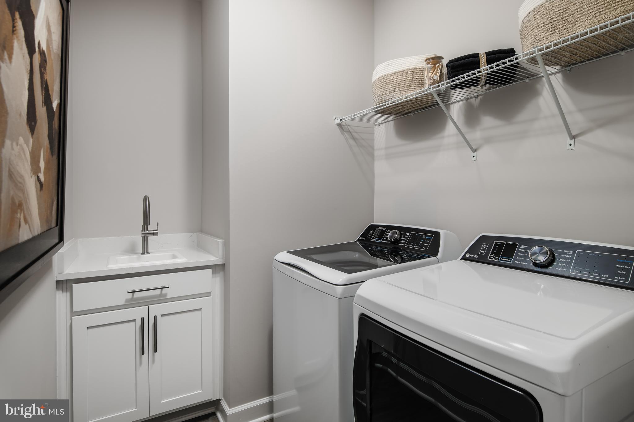 ASHBURN STATION - Residential