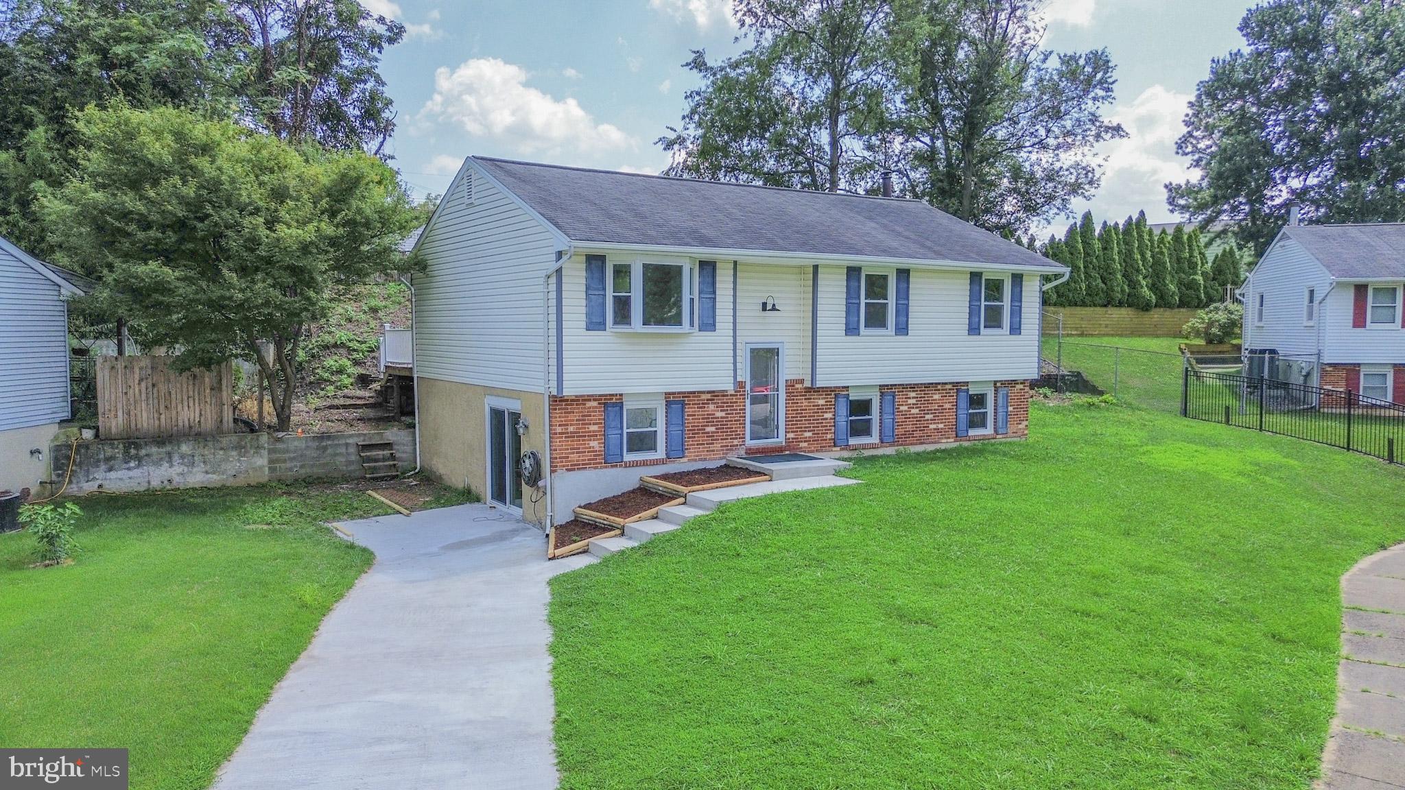 415 GROVE RIDGE COURT