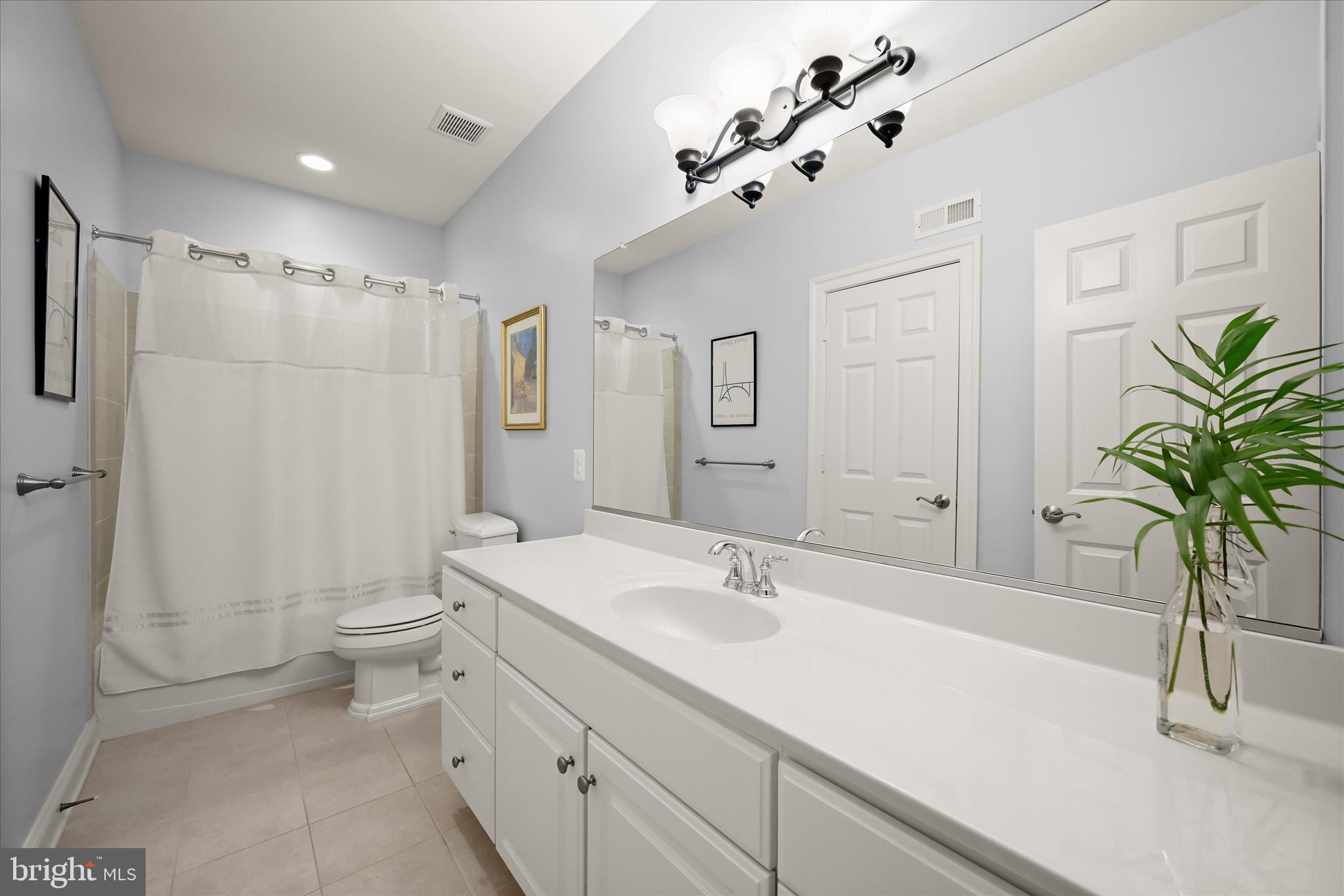 THE ESTATES AT CLOVERFIELD - Residential