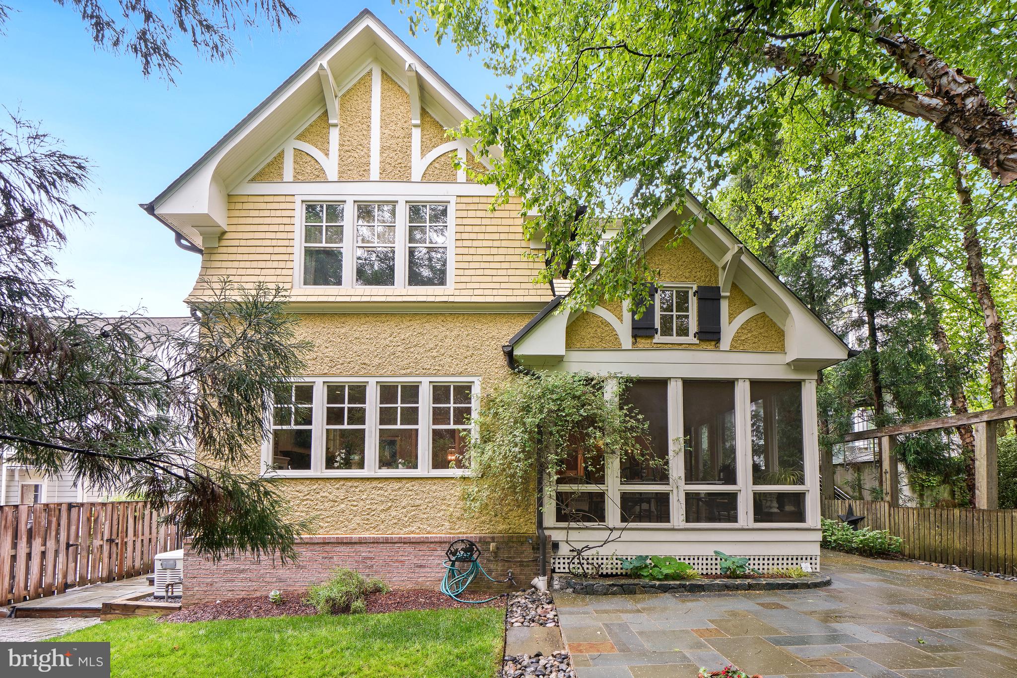 CHEVY CHASE - Residential