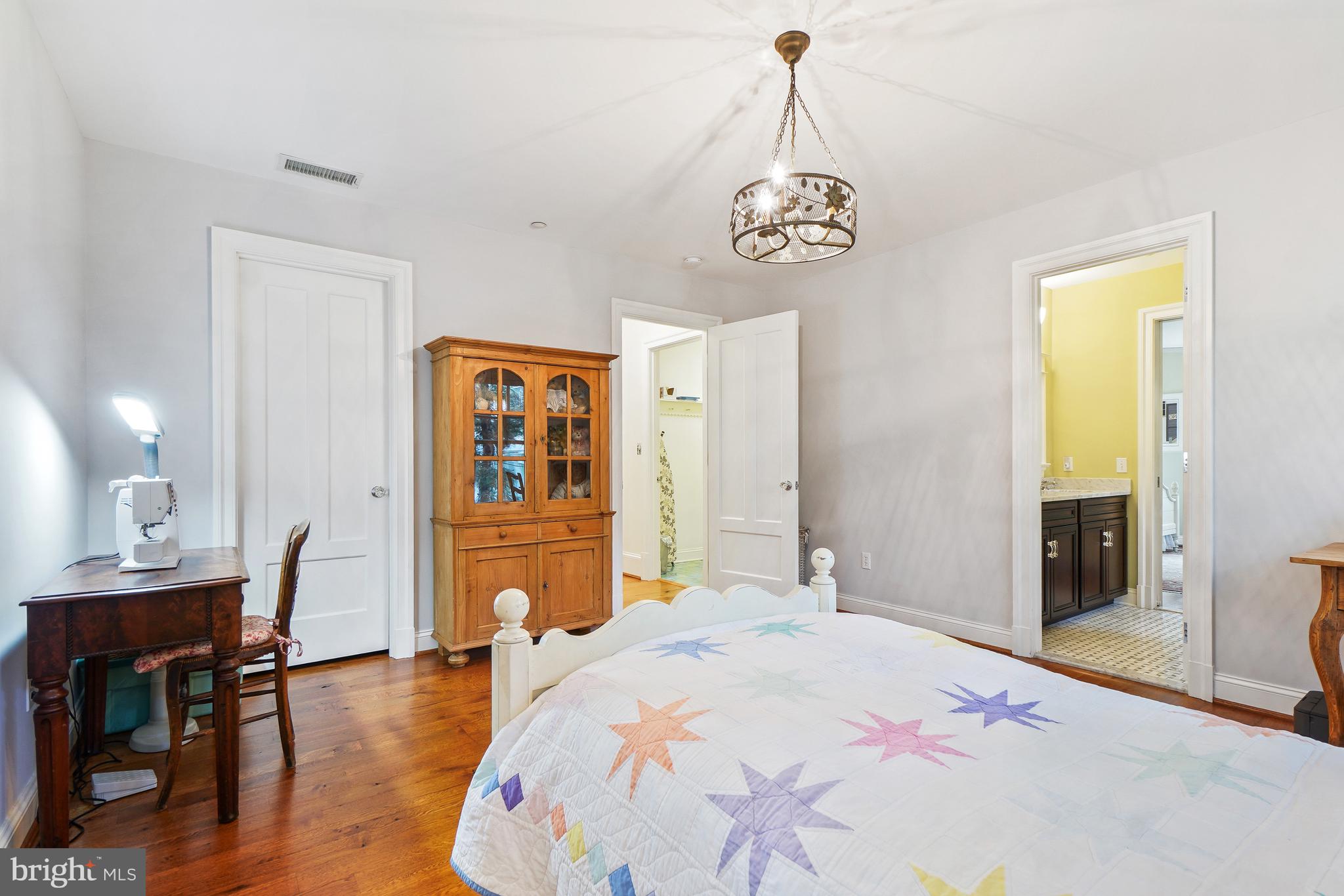 CHEVY CHASE - Residential