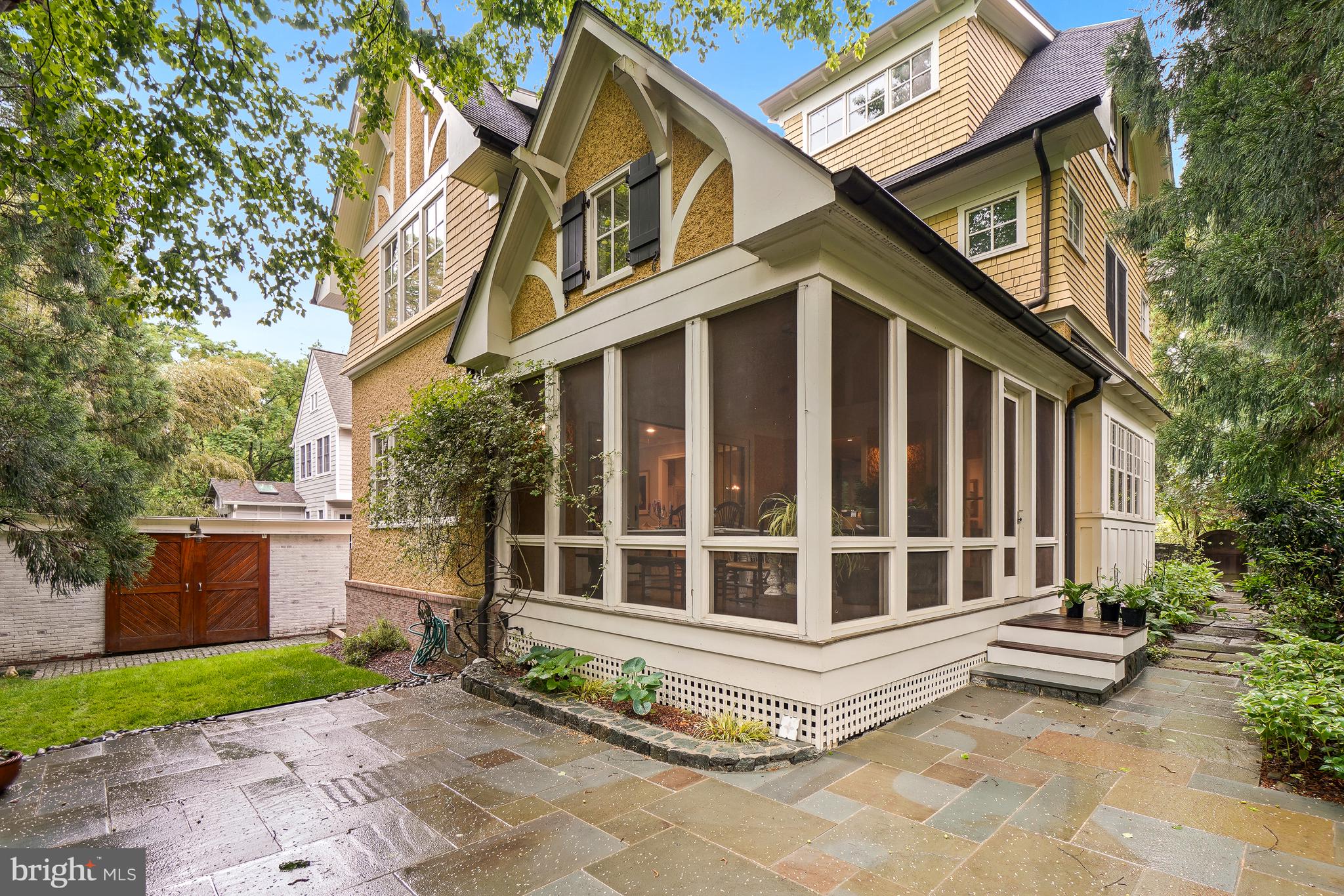 CHEVY CHASE - Residential