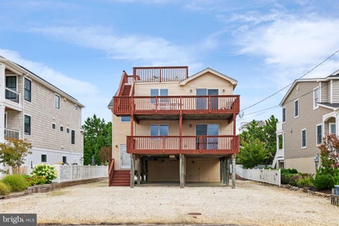 Homes For Sale - 11 W Essex Avenue<br/> Ocean County, HARVEY CEDARS, NJ 08008
