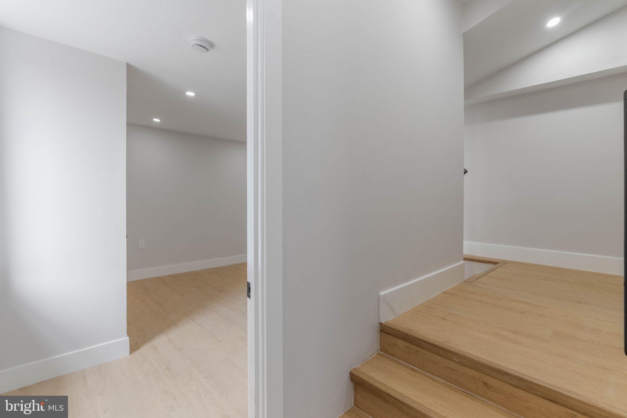 4522 BAKER STREET 2