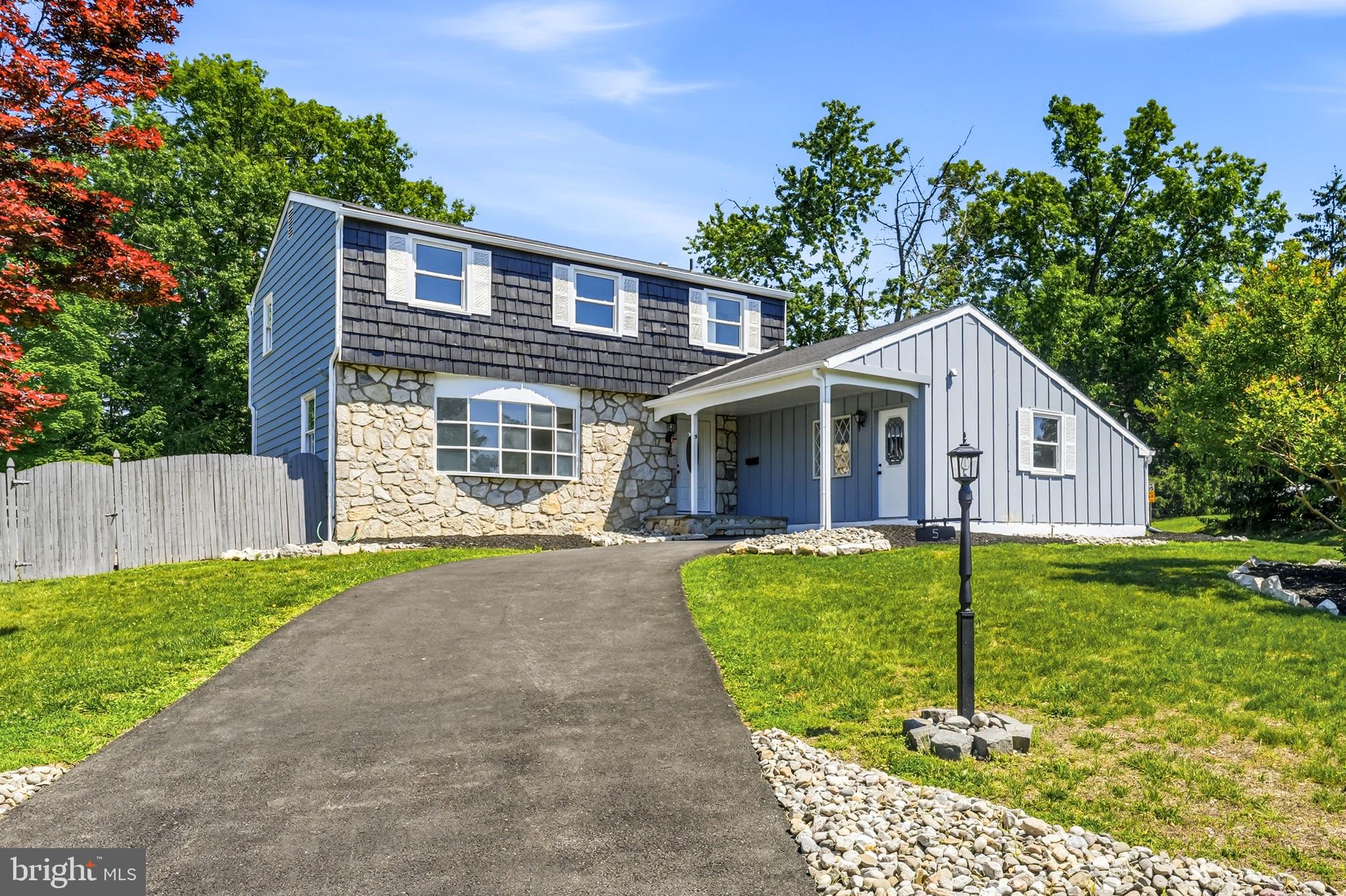 5 JEFFERSON DRIVE