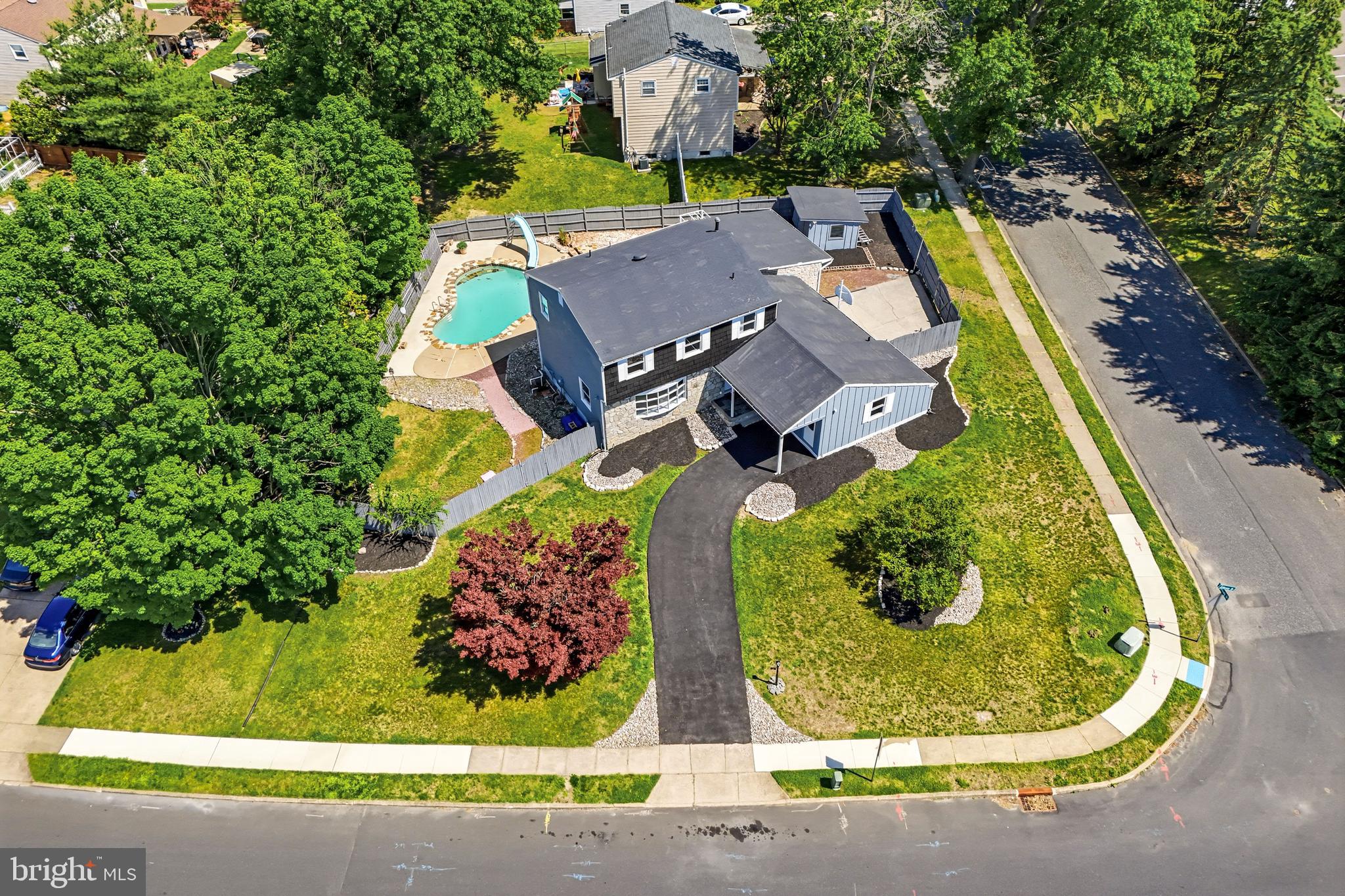5 JEFFERSON DRIVE