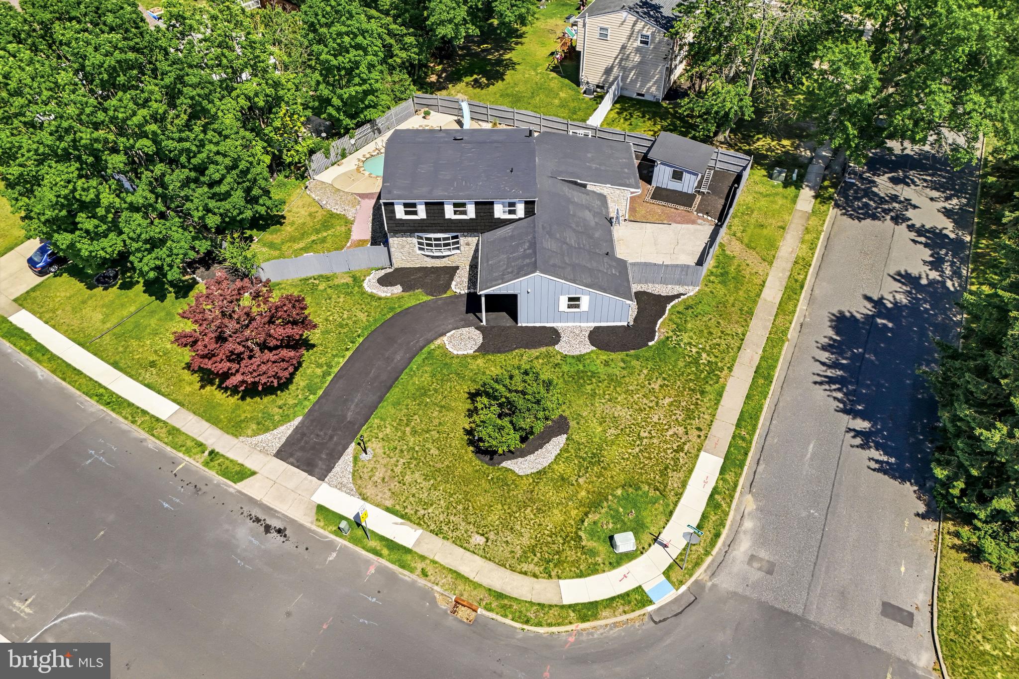 5 JEFFERSON DRIVE