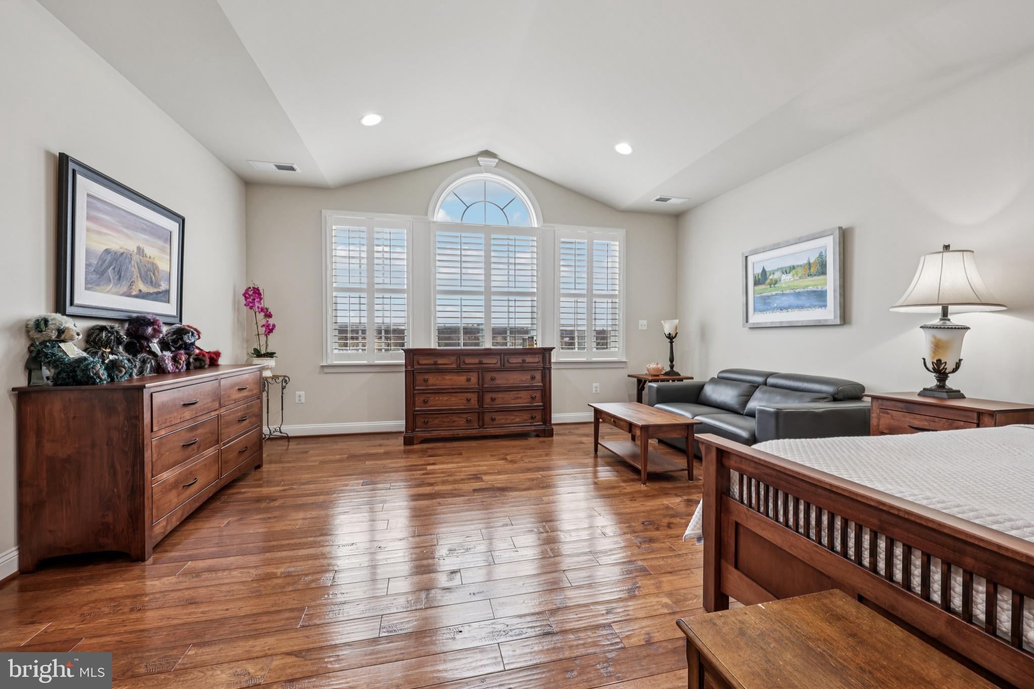 HUNT RIDGE PRESERVE - Residential