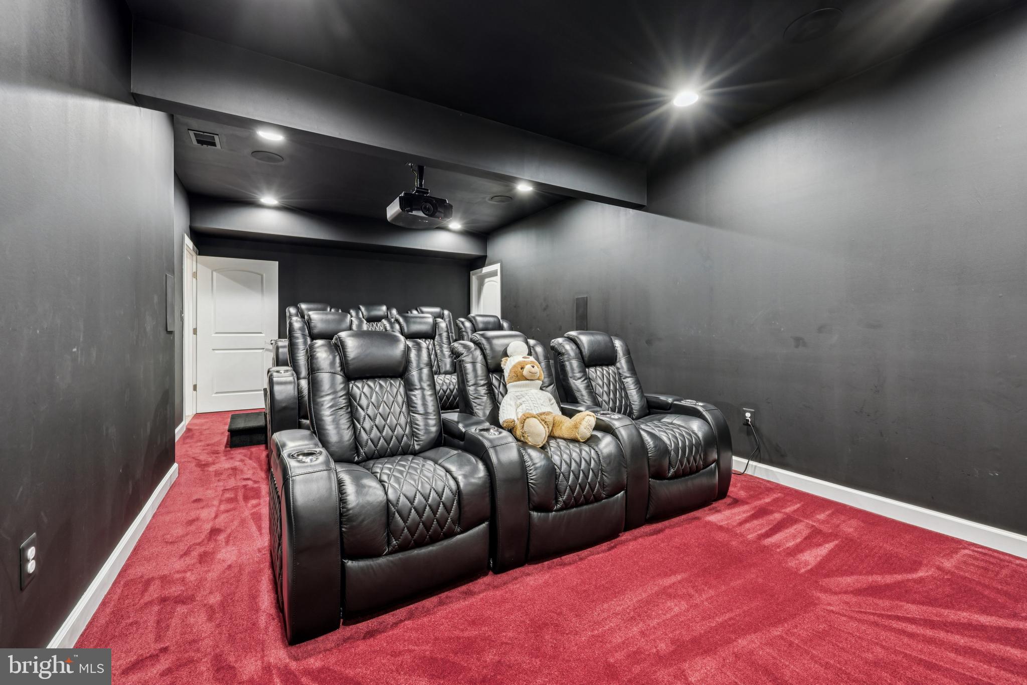 HUNT RIDGE PRESERVE - Residential