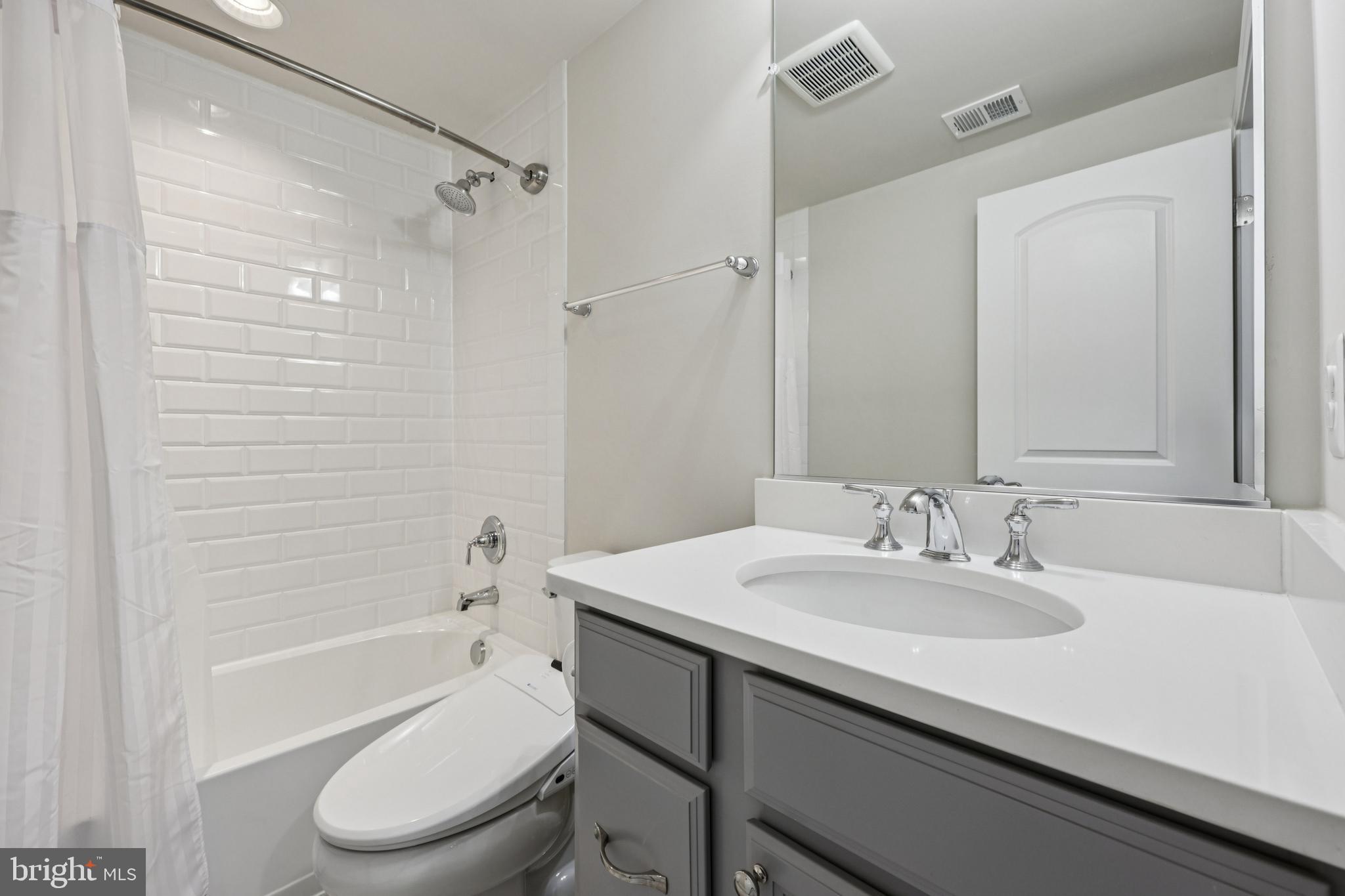 HUNT RIDGE PRESERVE - Residential