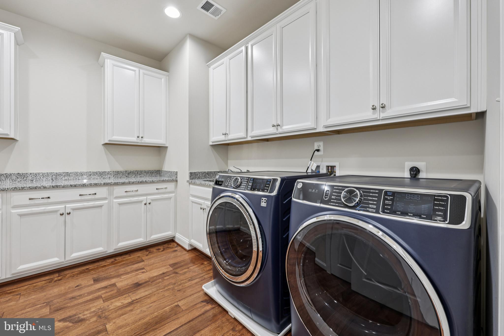 HUNT RIDGE PRESERVE - Residential