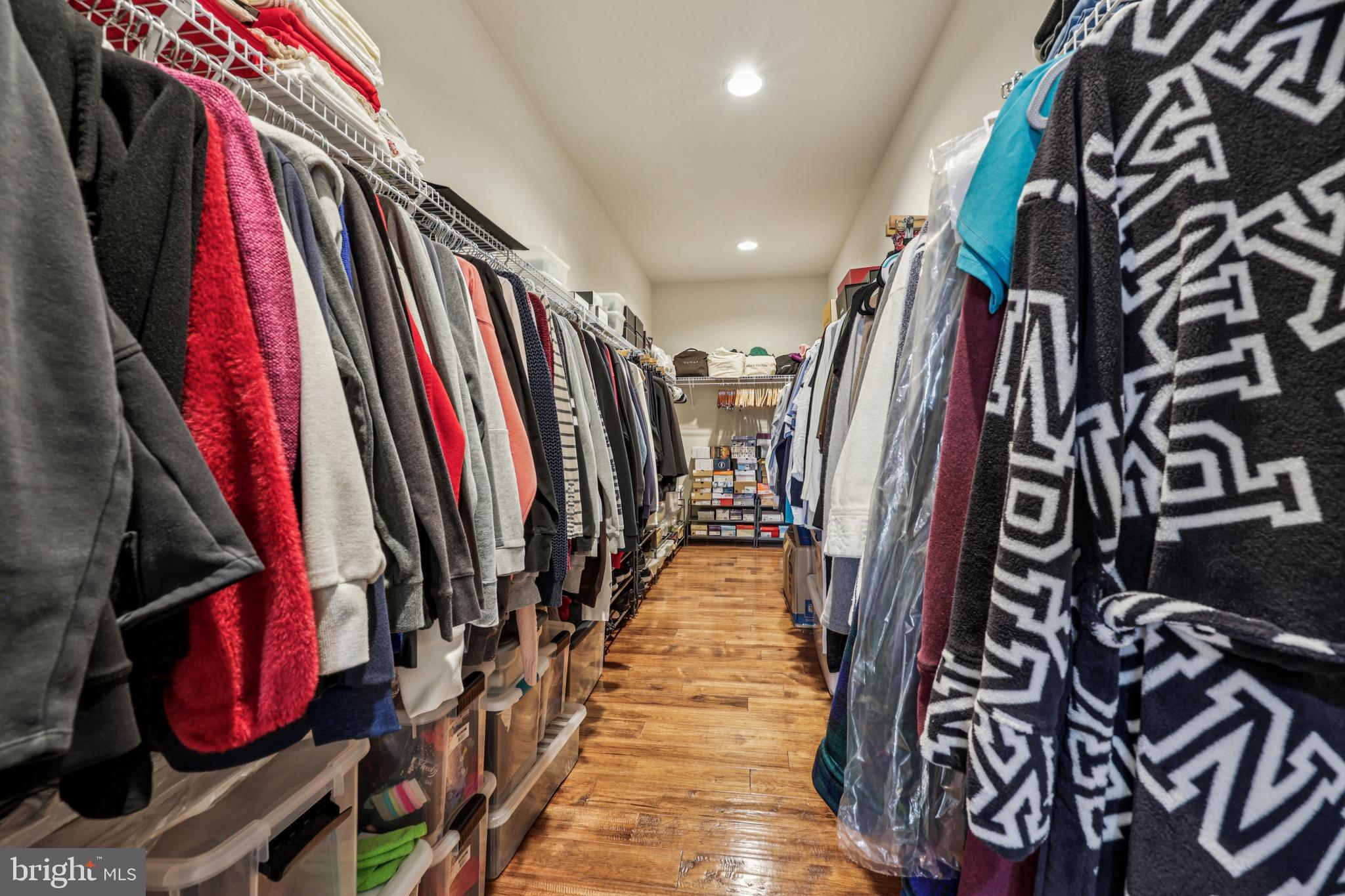 HUNT RIDGE PRESERVE - Residential