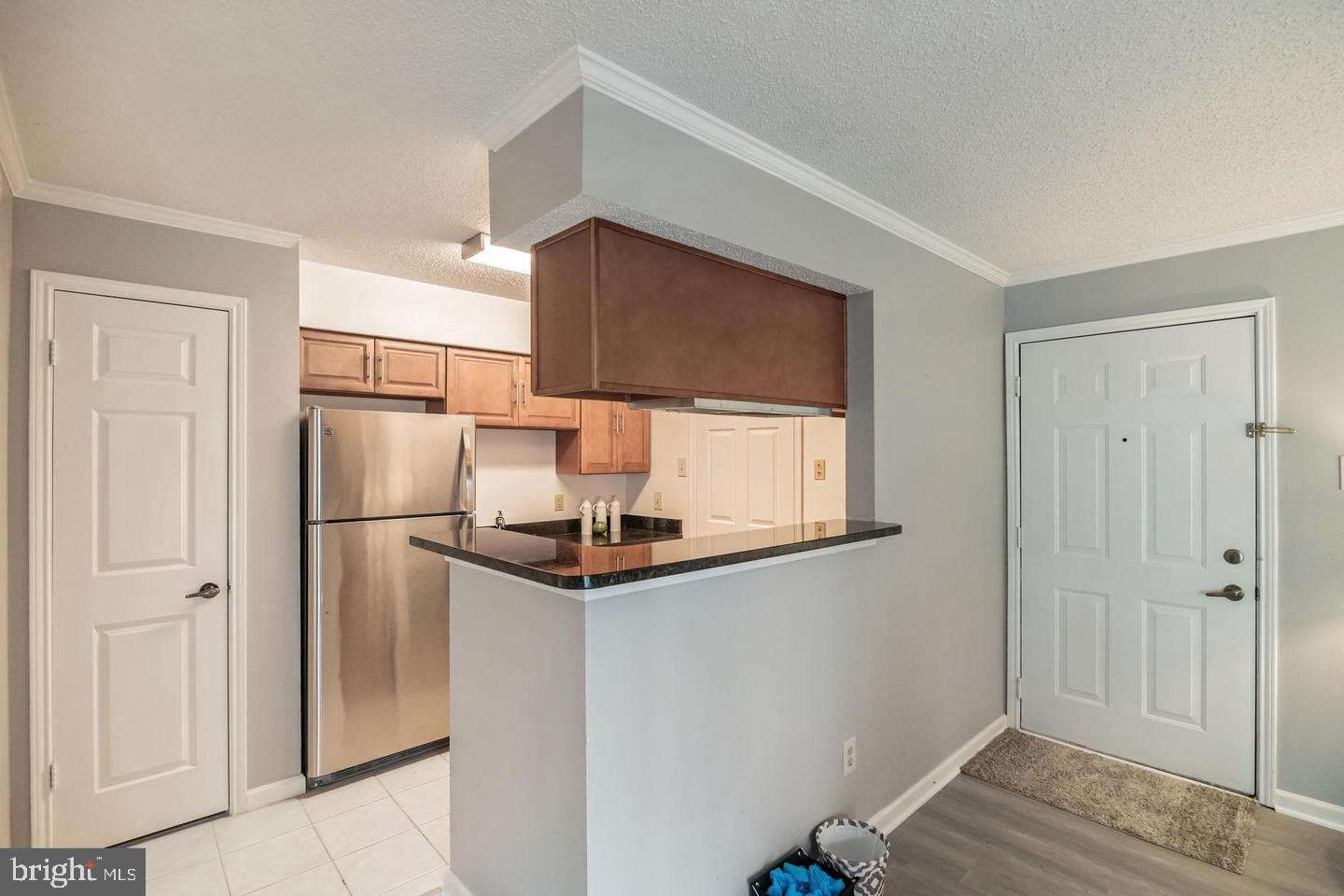 FOUNTAINS AT MCLEAN - Residential Lease