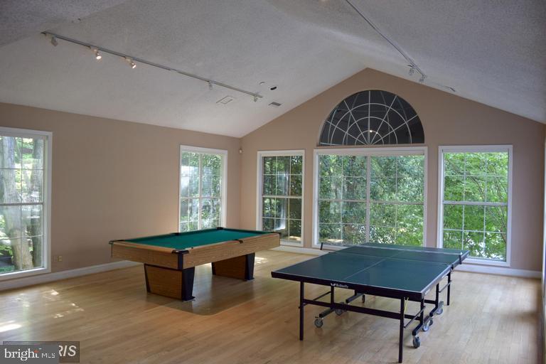 FOUNTAINS AT MCLEAN - Residential Lease