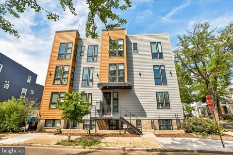 700 16th Street NE Unit 2, Washington, DC 20002 - MLS#: DCDC2195902