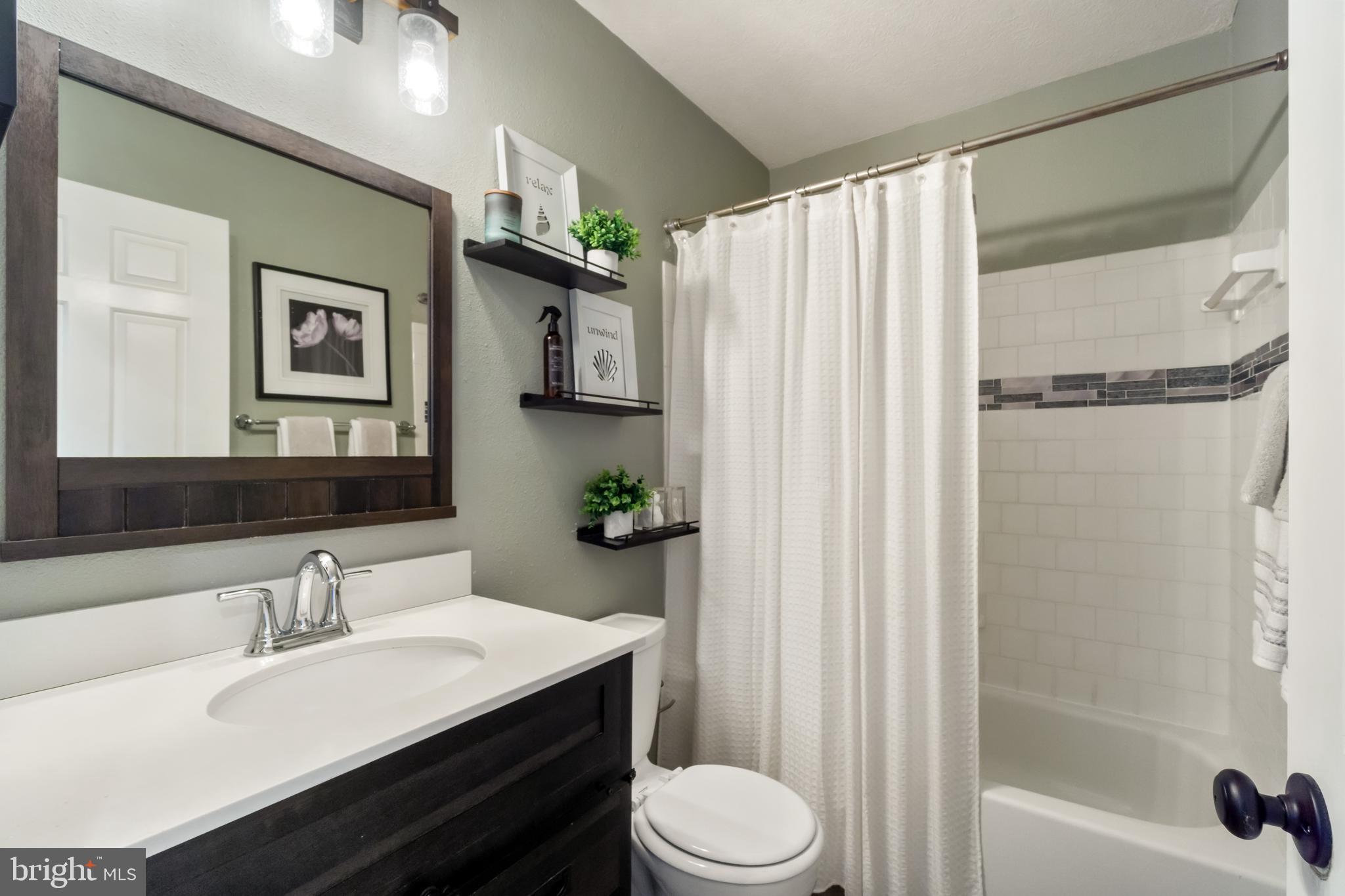 CEDARWOOD COVE - Residential