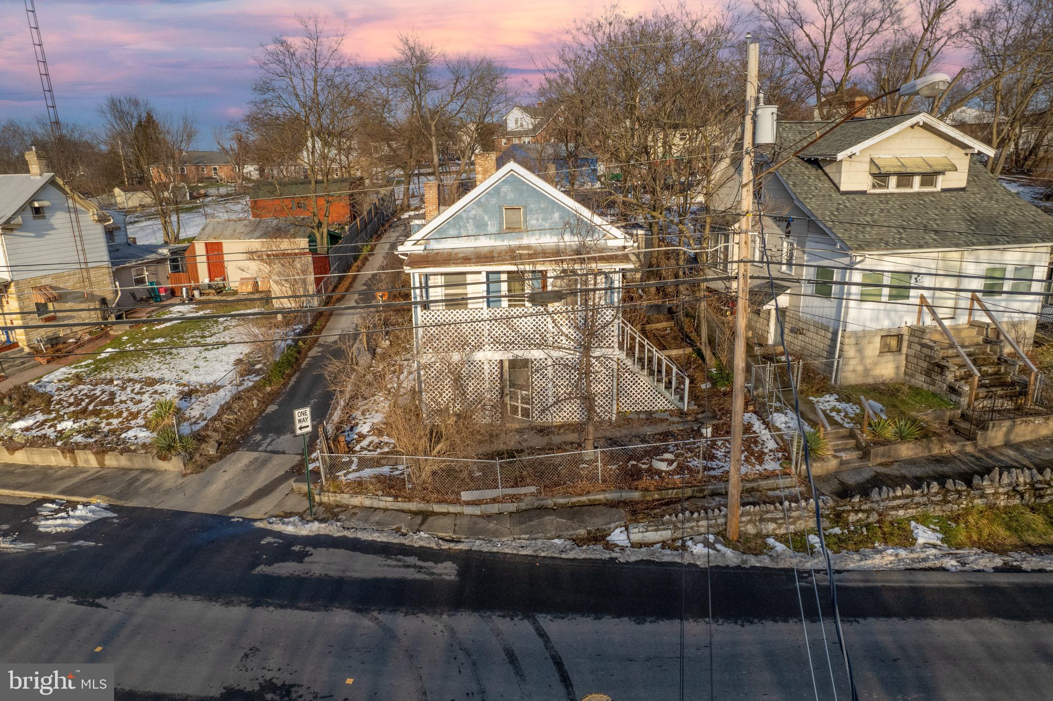 AIRLEY HEIGHTS - Residential