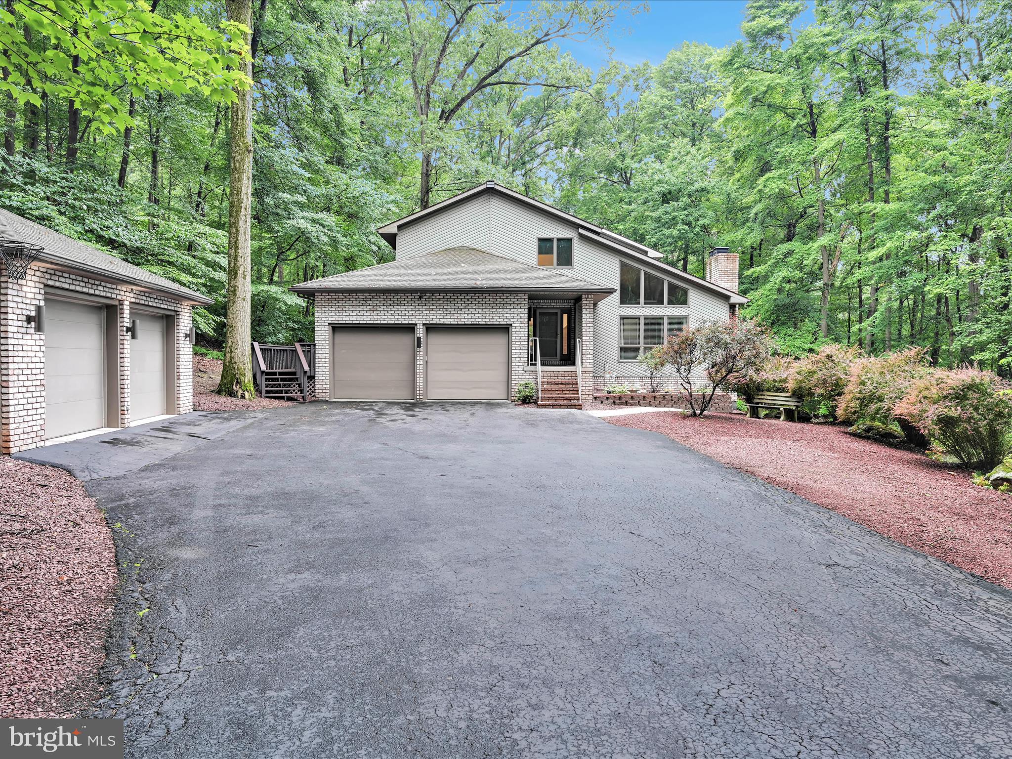 365 N RIDGE ROAD