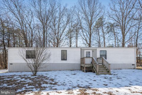 Mobile Home For Sale - 1142 Spring Grove Rd<br/> SPOUT SPRING, VA 24593