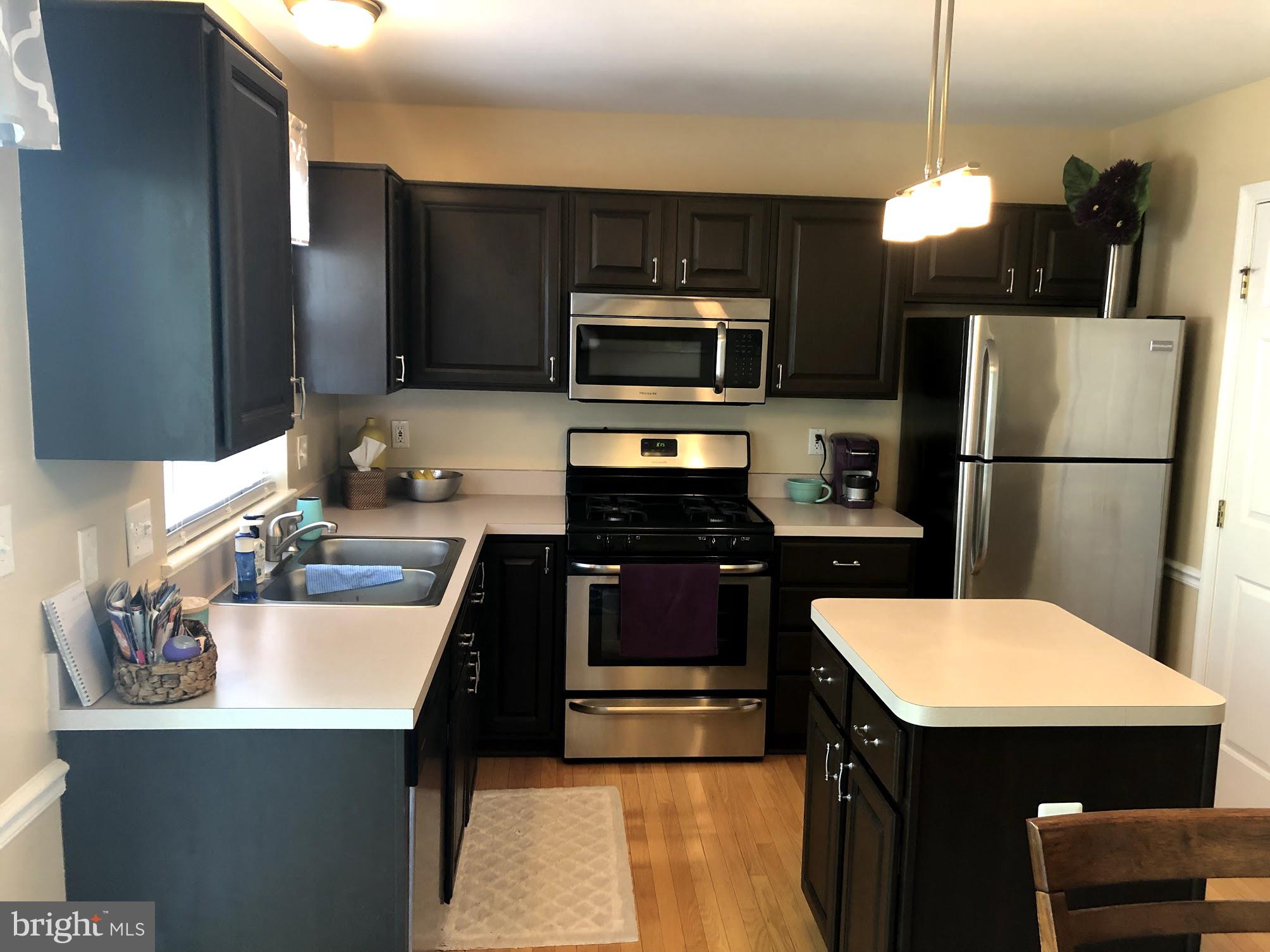 CENTRE RIDGE LAND BAY - Residential Lease