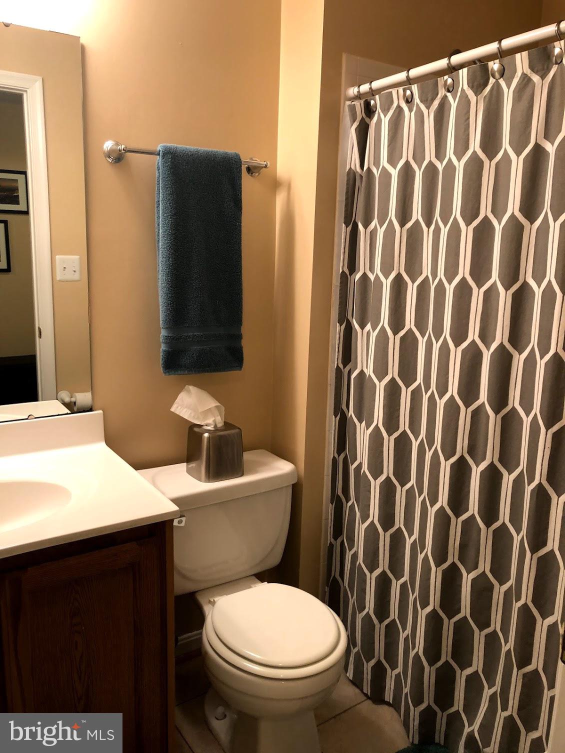 CENTRE RIDGE LAND BAY - Residential Lease