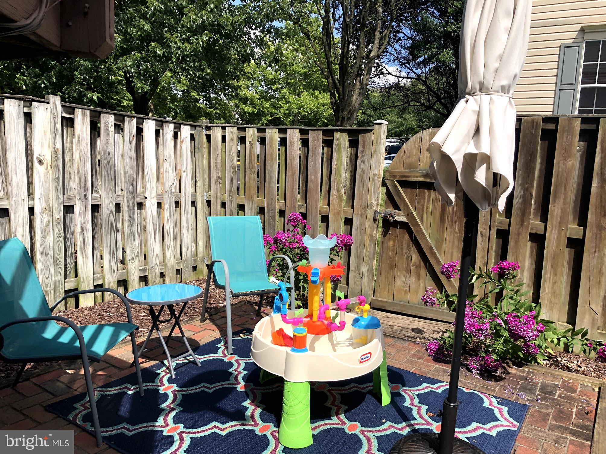 CENTRE RIDGE LAND BAY - Residential Lease