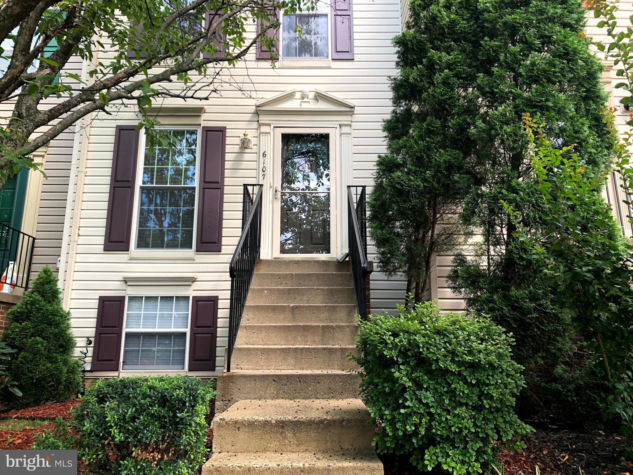 CENTRE RIDGE LAND BAY - Residential Lease