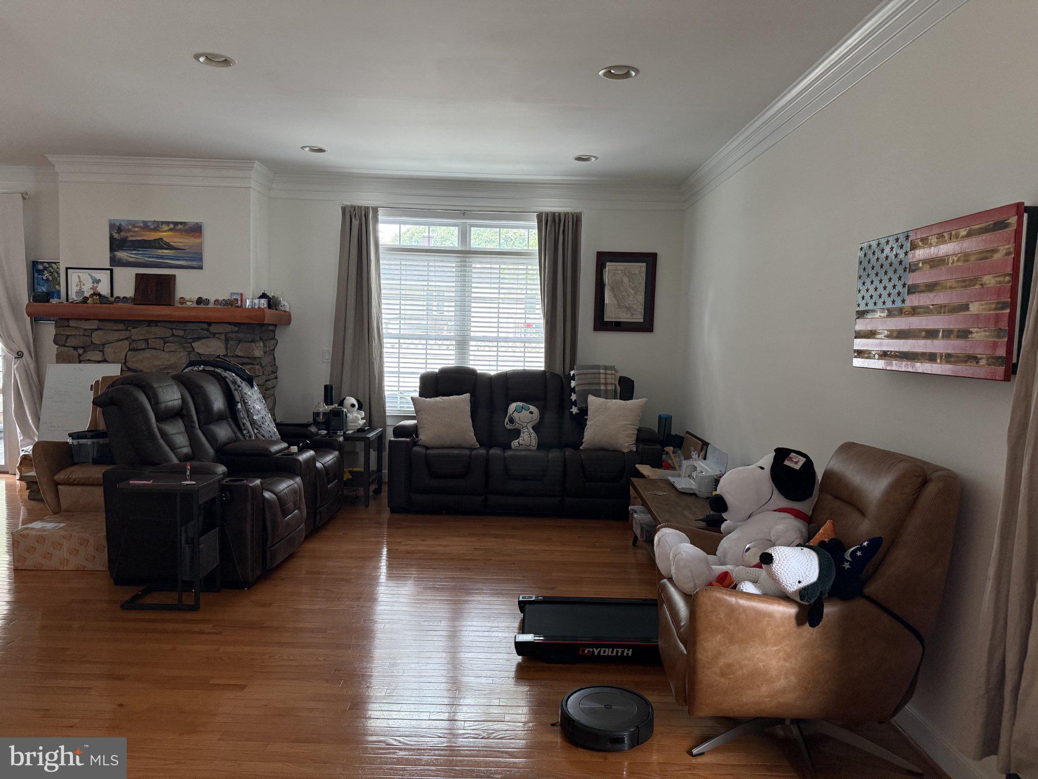 622 CYPRESS LANE