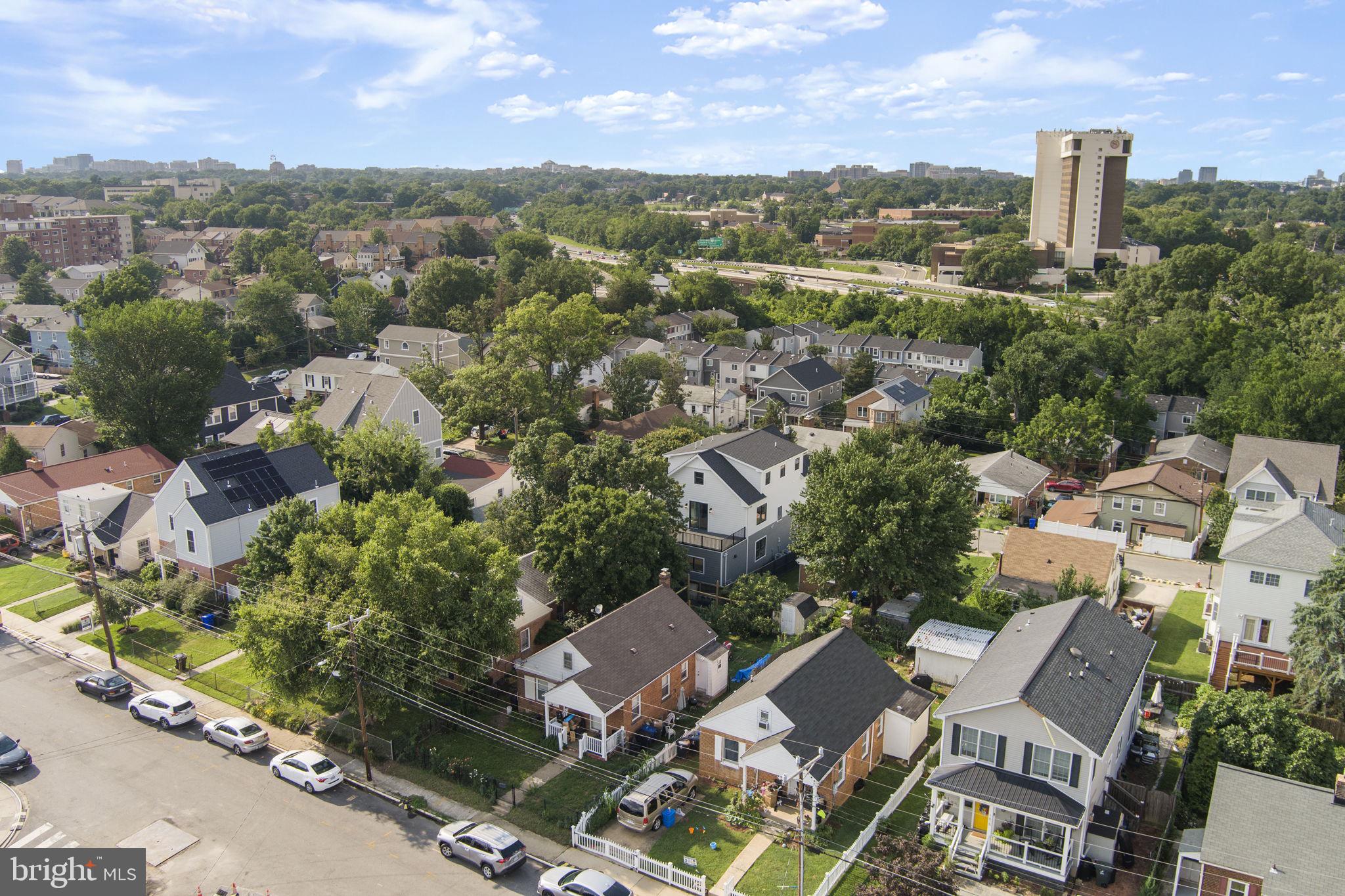 ARLINGTON VIEW - Residential
