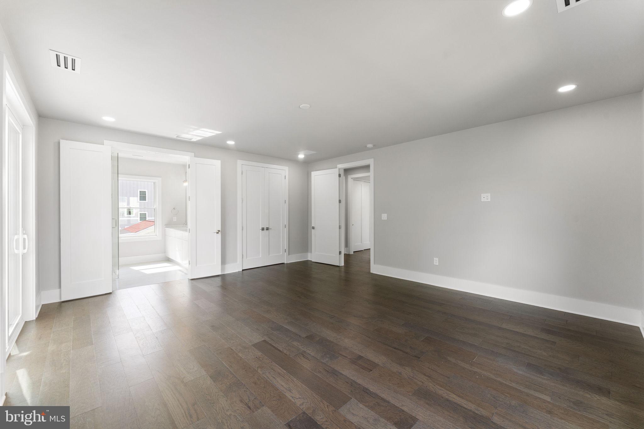 ARLINGTON VIEW - Residential