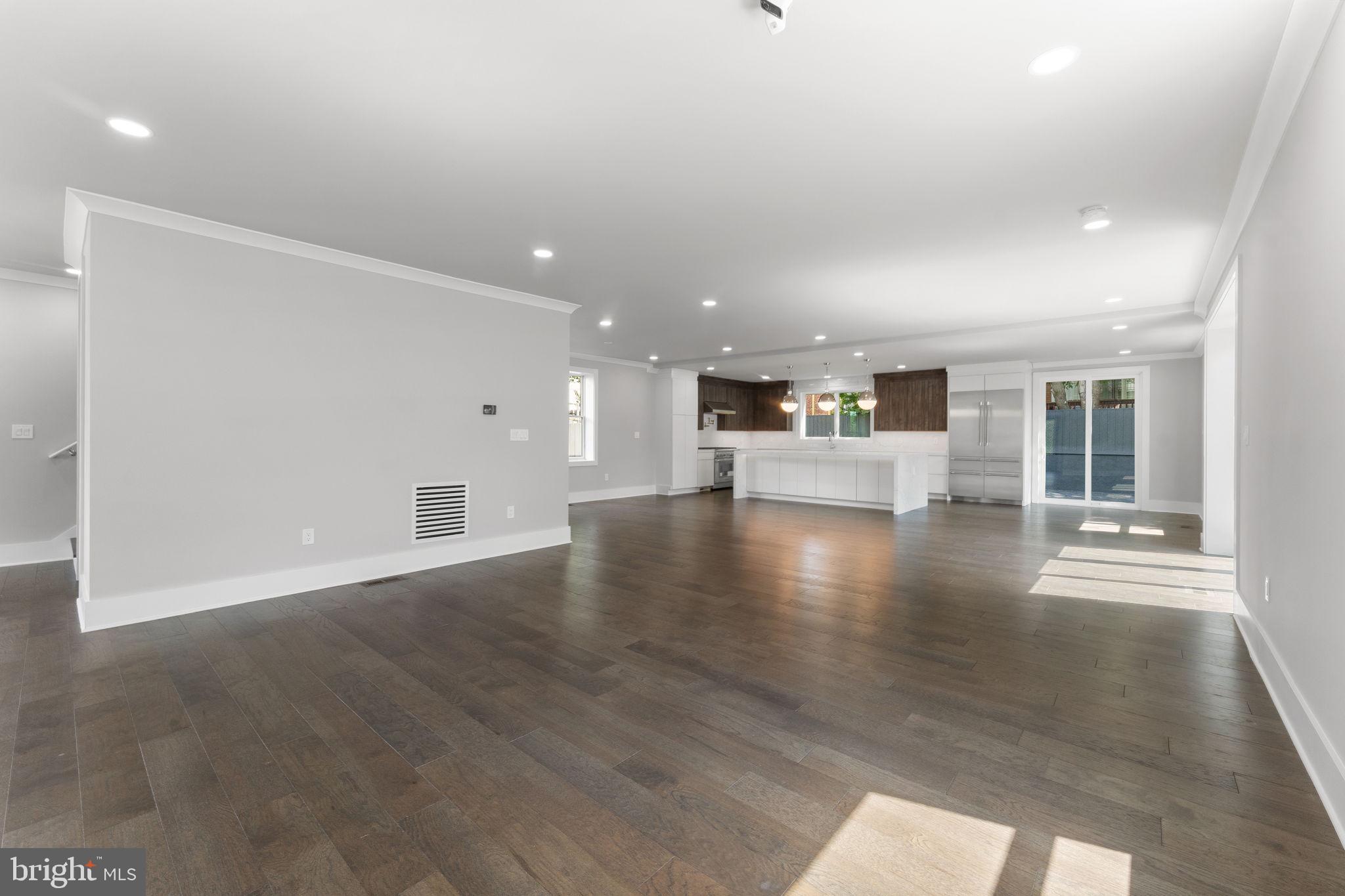 ARLINGTON VIEW - Residential